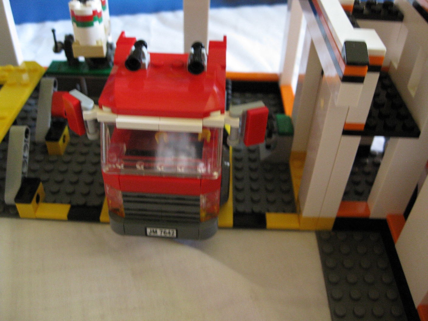 7642buildinginside3.jpg