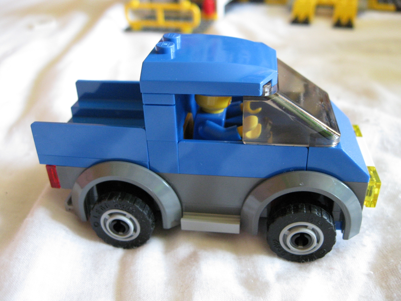 7642pickupright.jpg