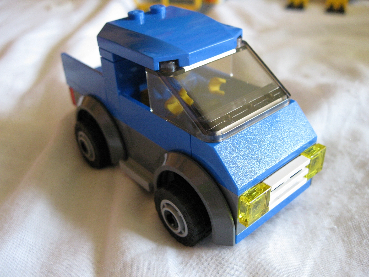 7642pickupside3.jpg
