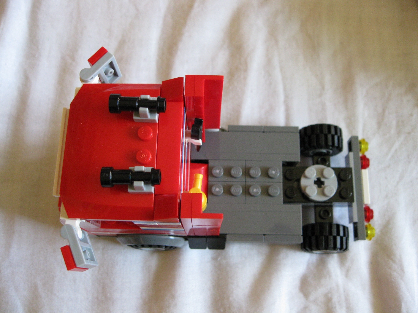 7642redtrucktop.jpg