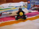 7643airplanefront.jpg