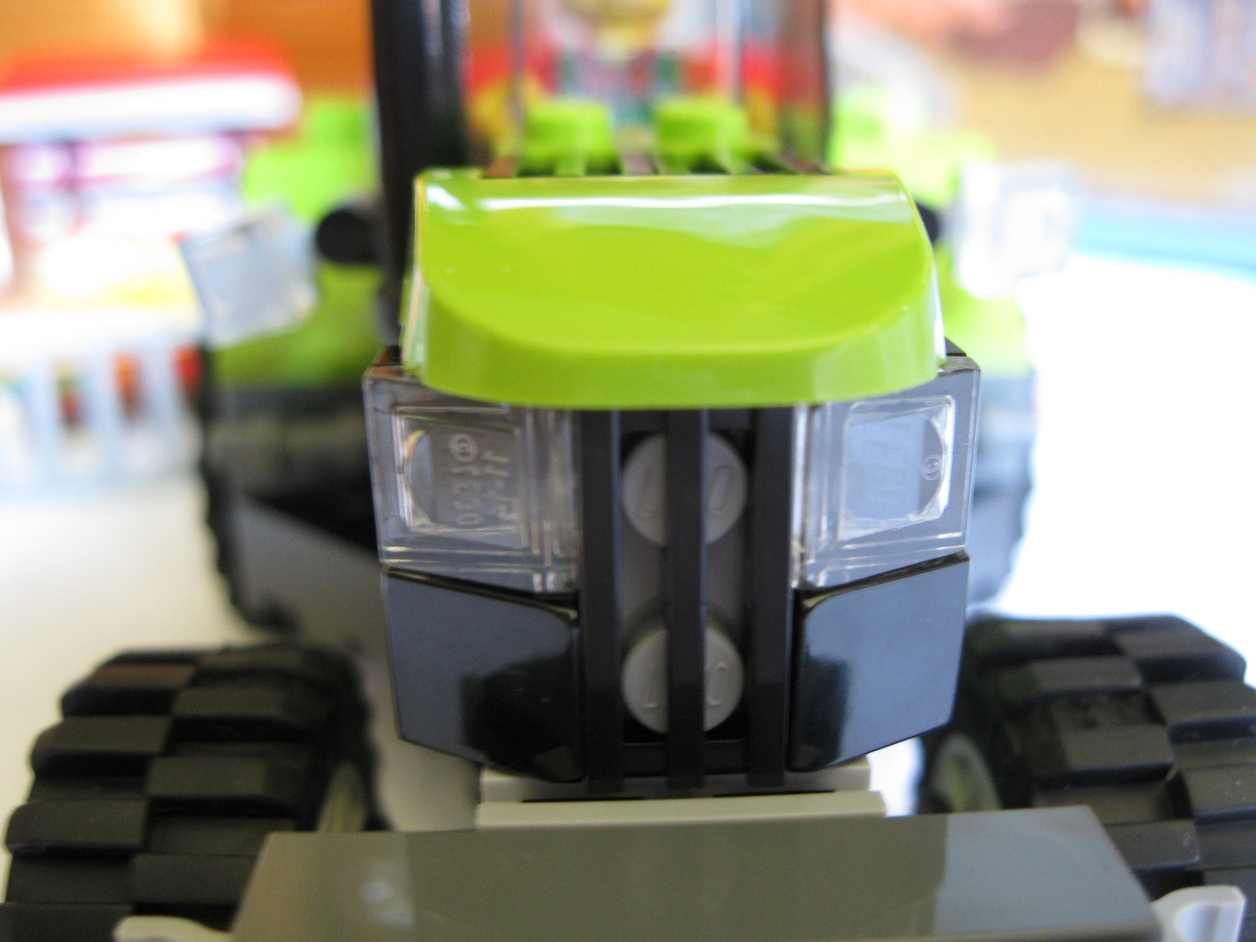 7684tractorclose.jpg