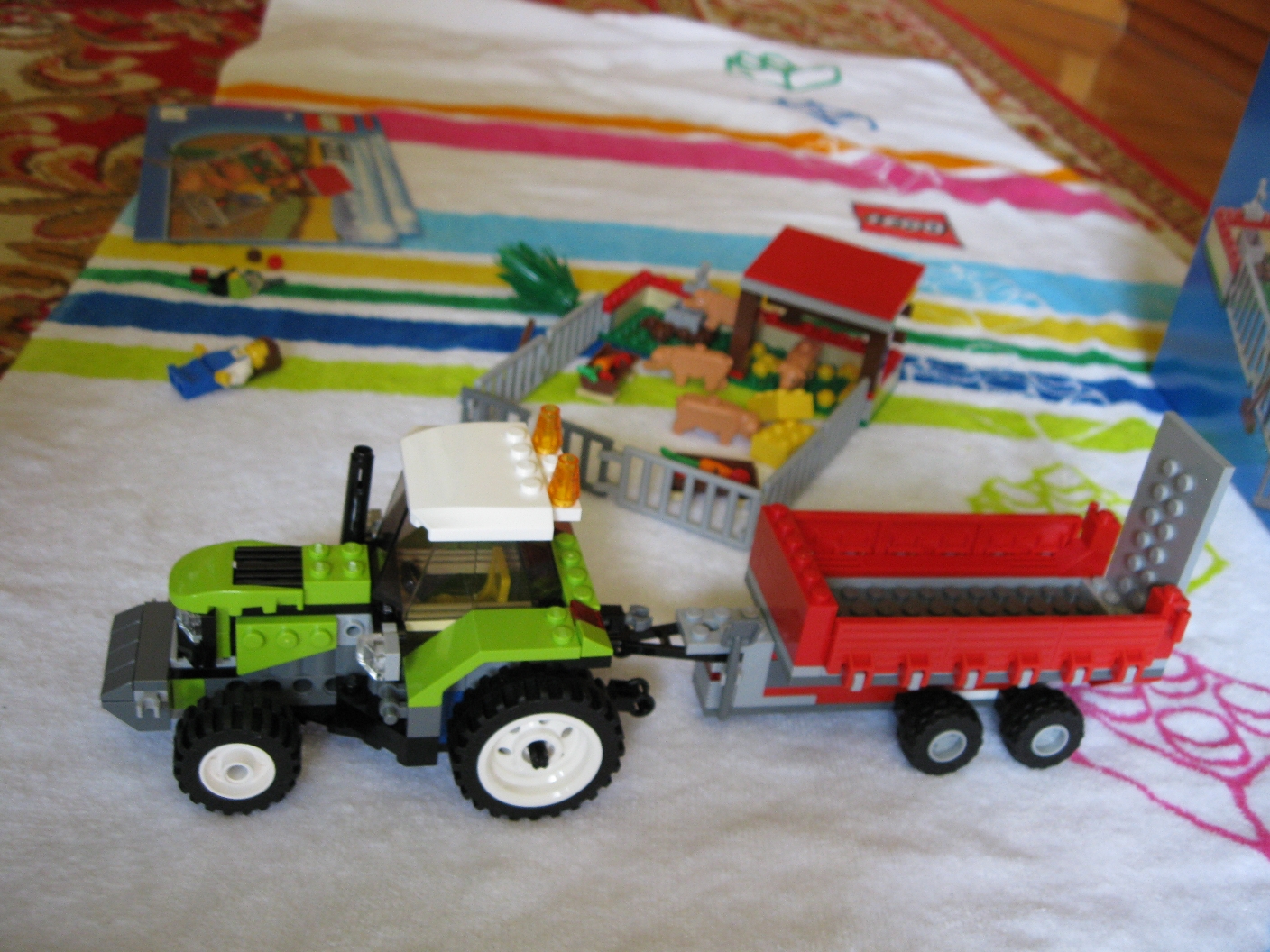 7684tractorwithtrailerleft.jpg