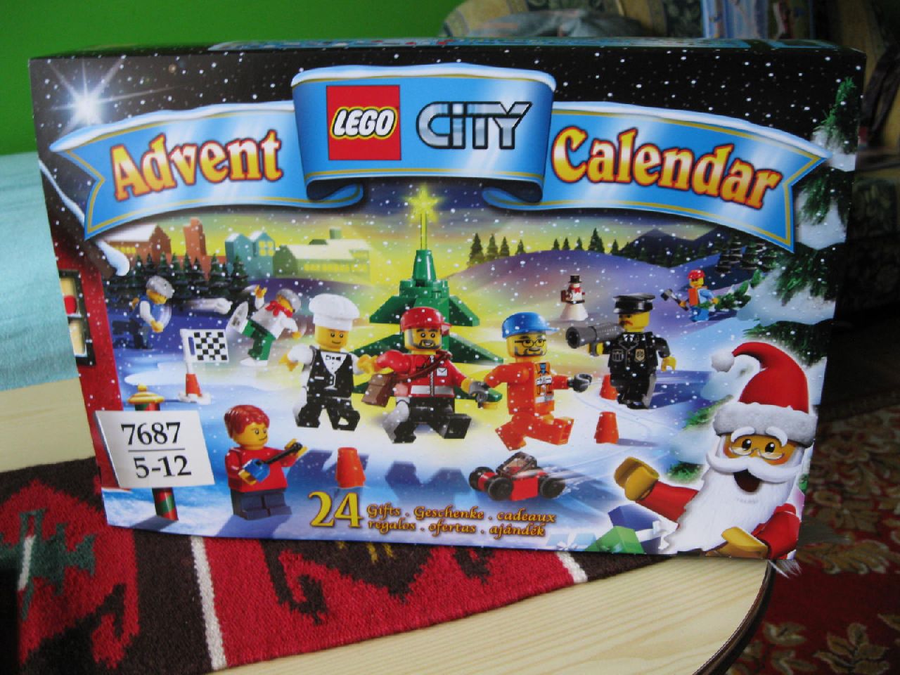 7687box.jpg
