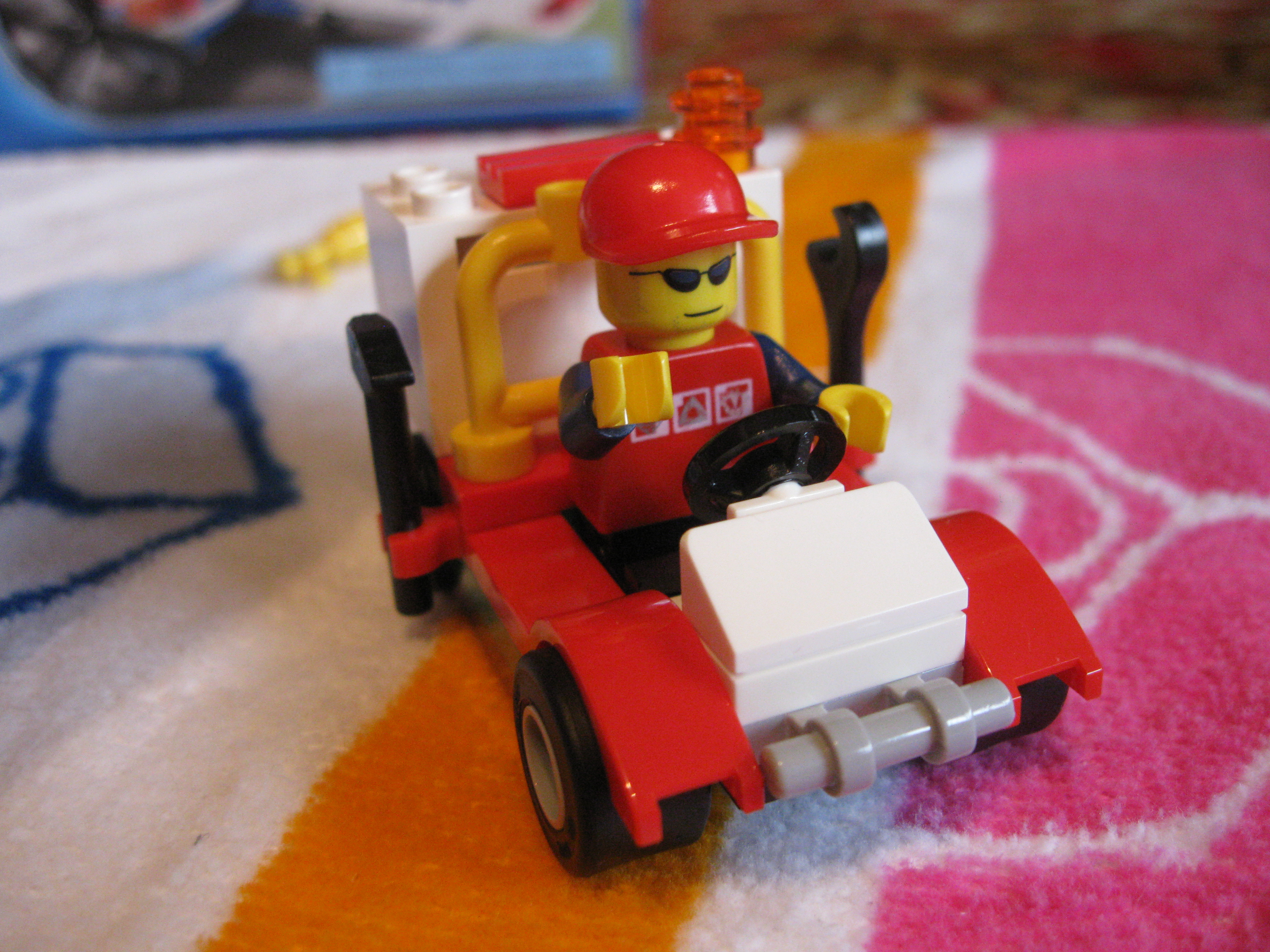 7688carside4.jpg
