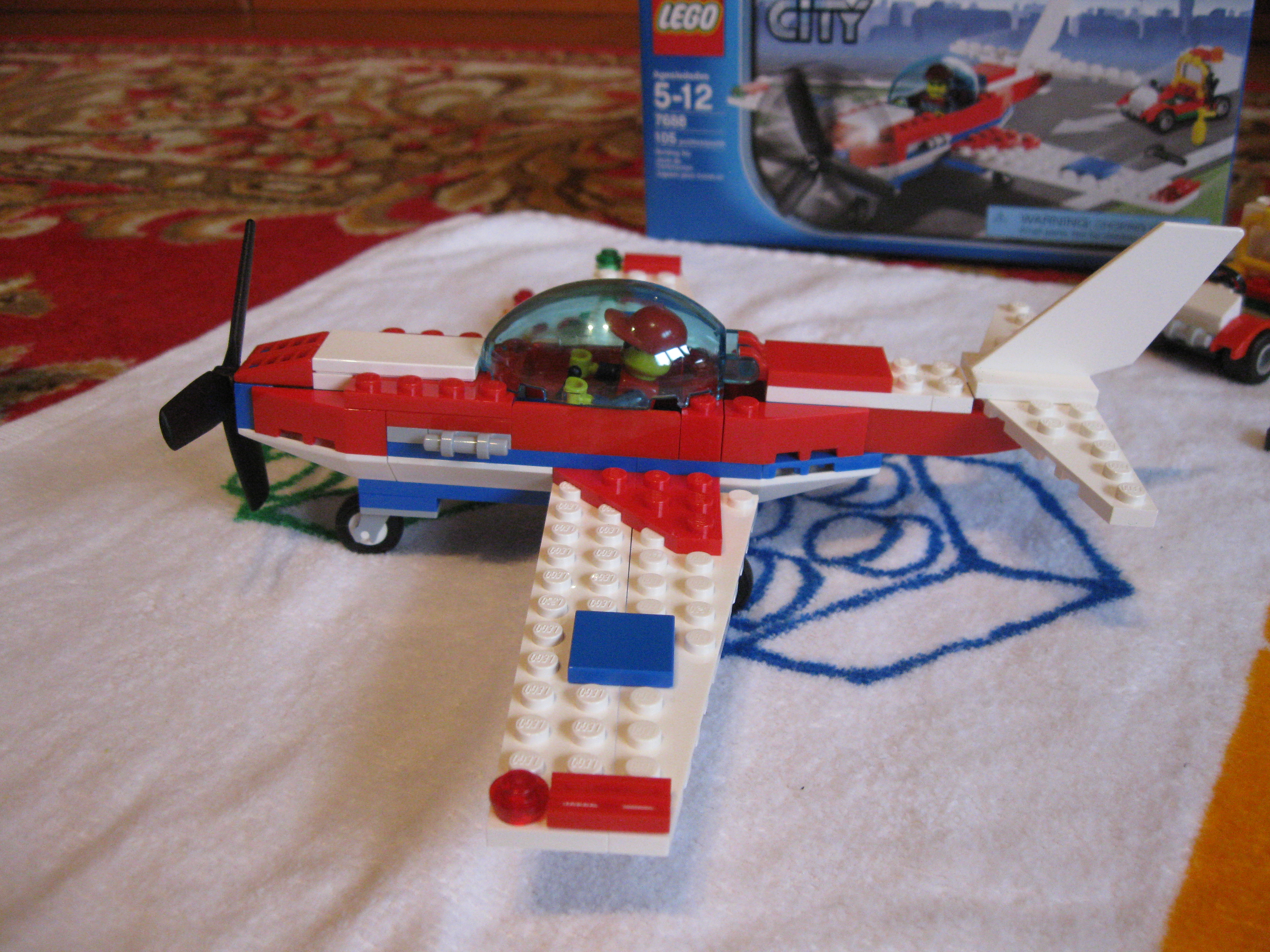 7688planeleft.jpg