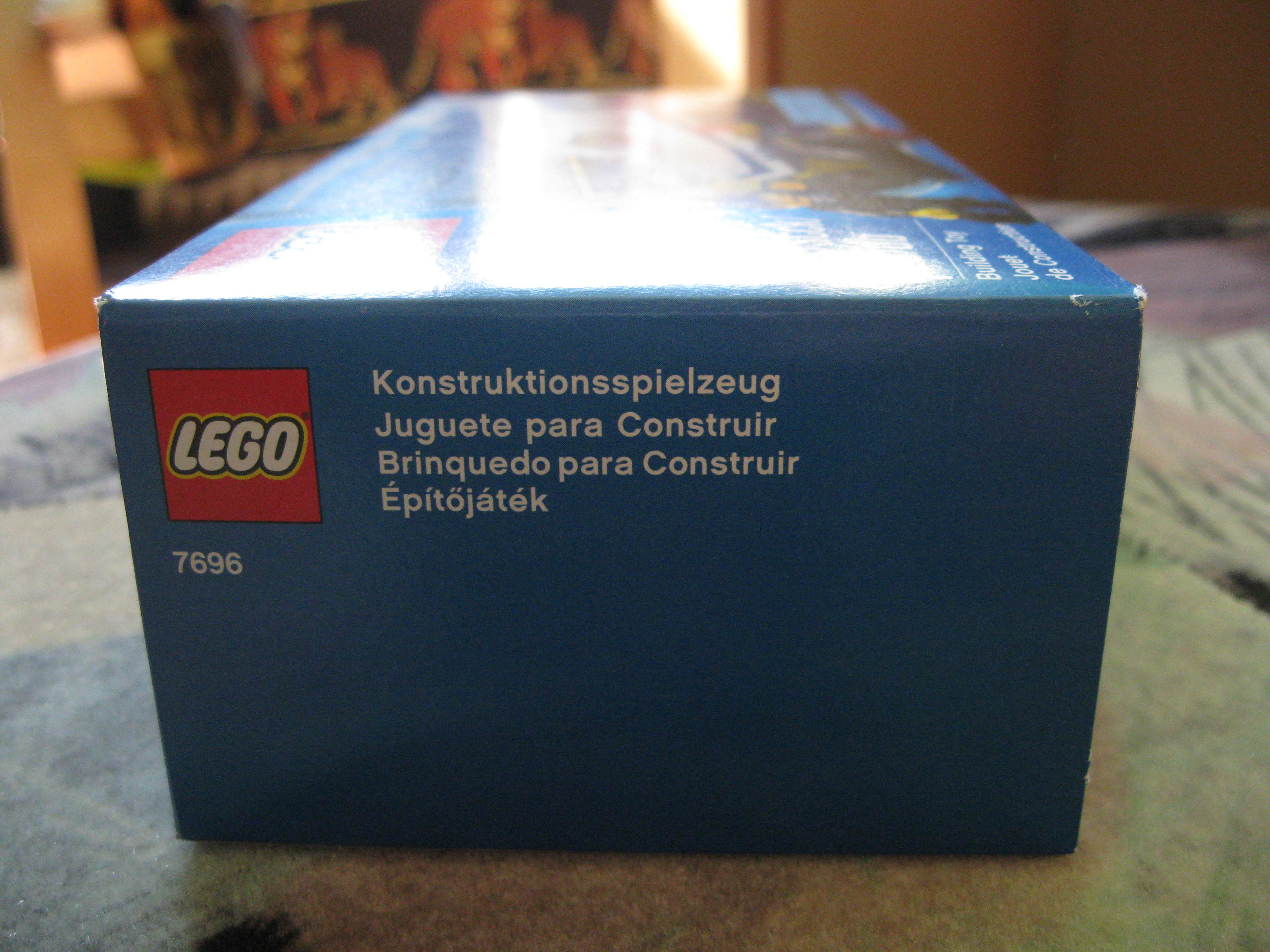 7696box14.jpg