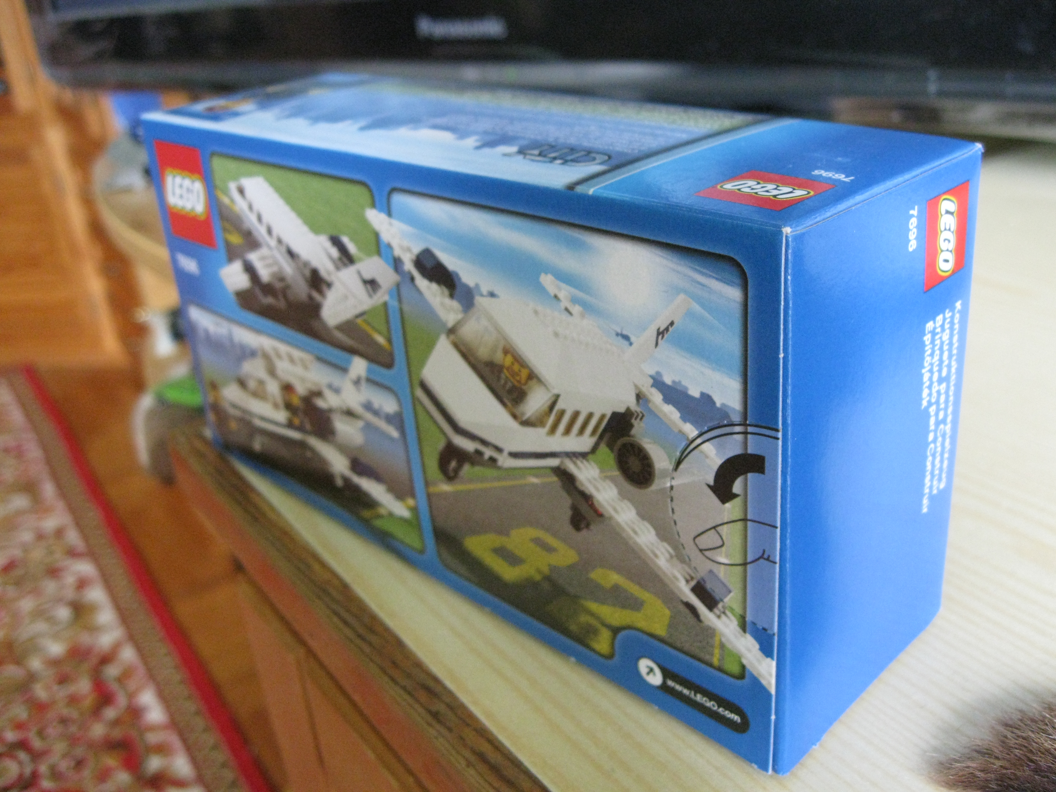 7696box4.jpg