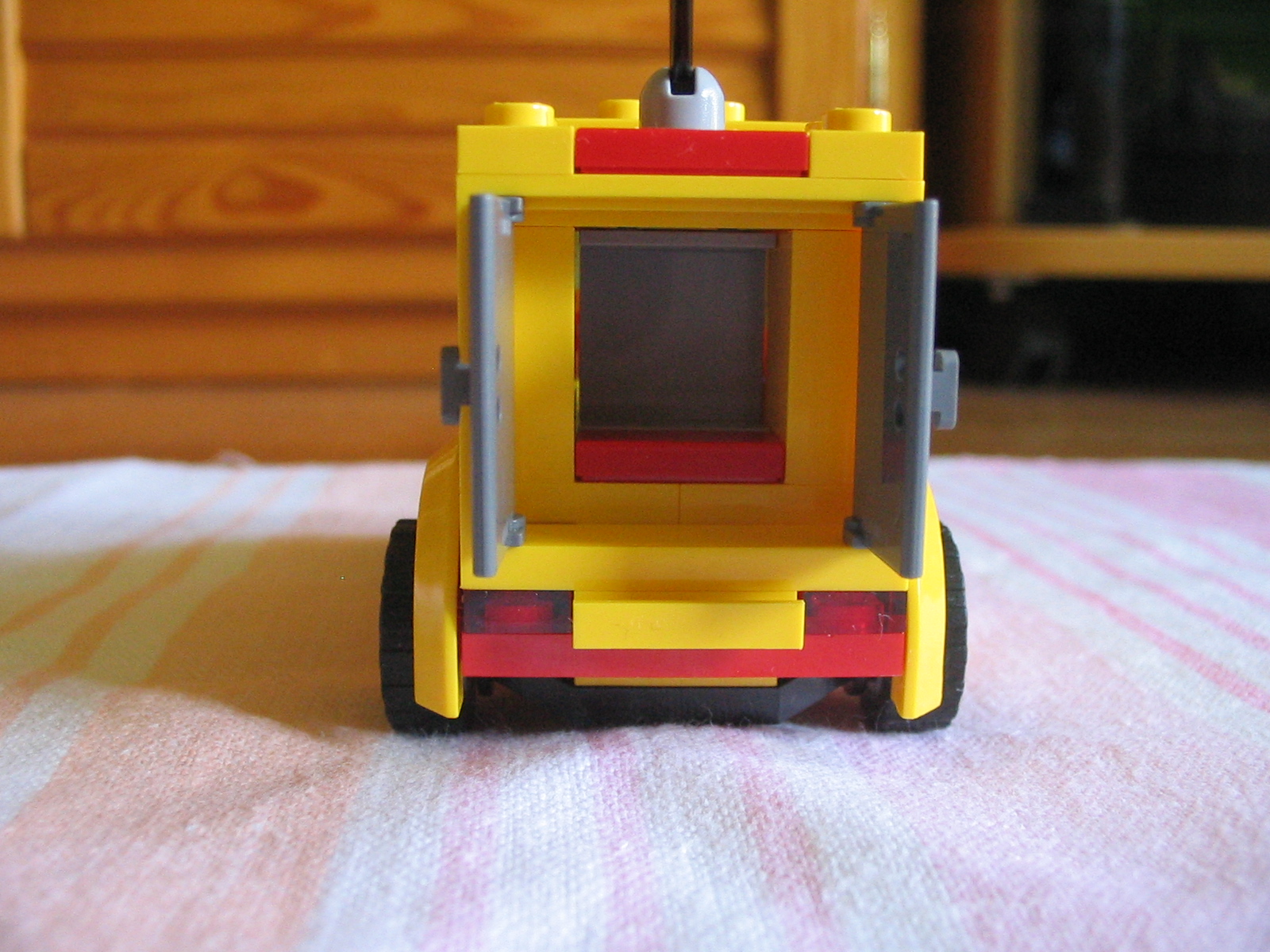 7731back2.jpg