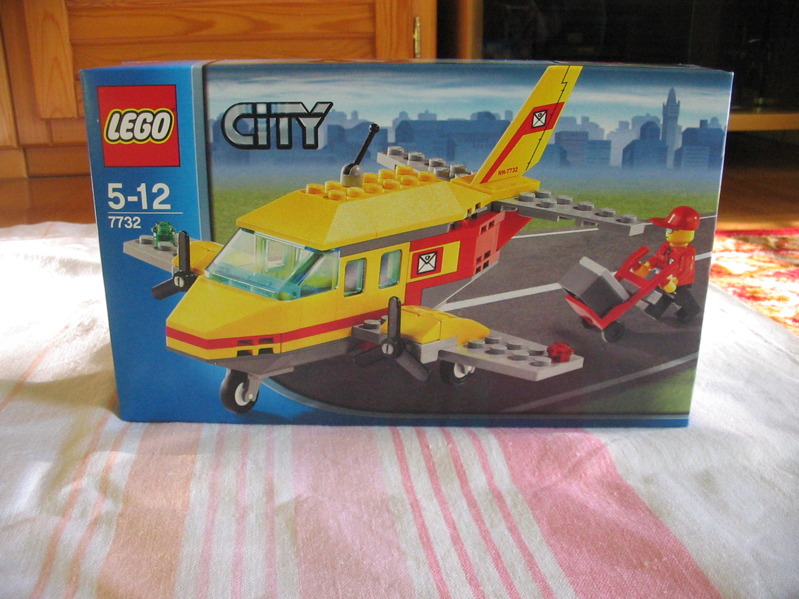 7732box.jpg