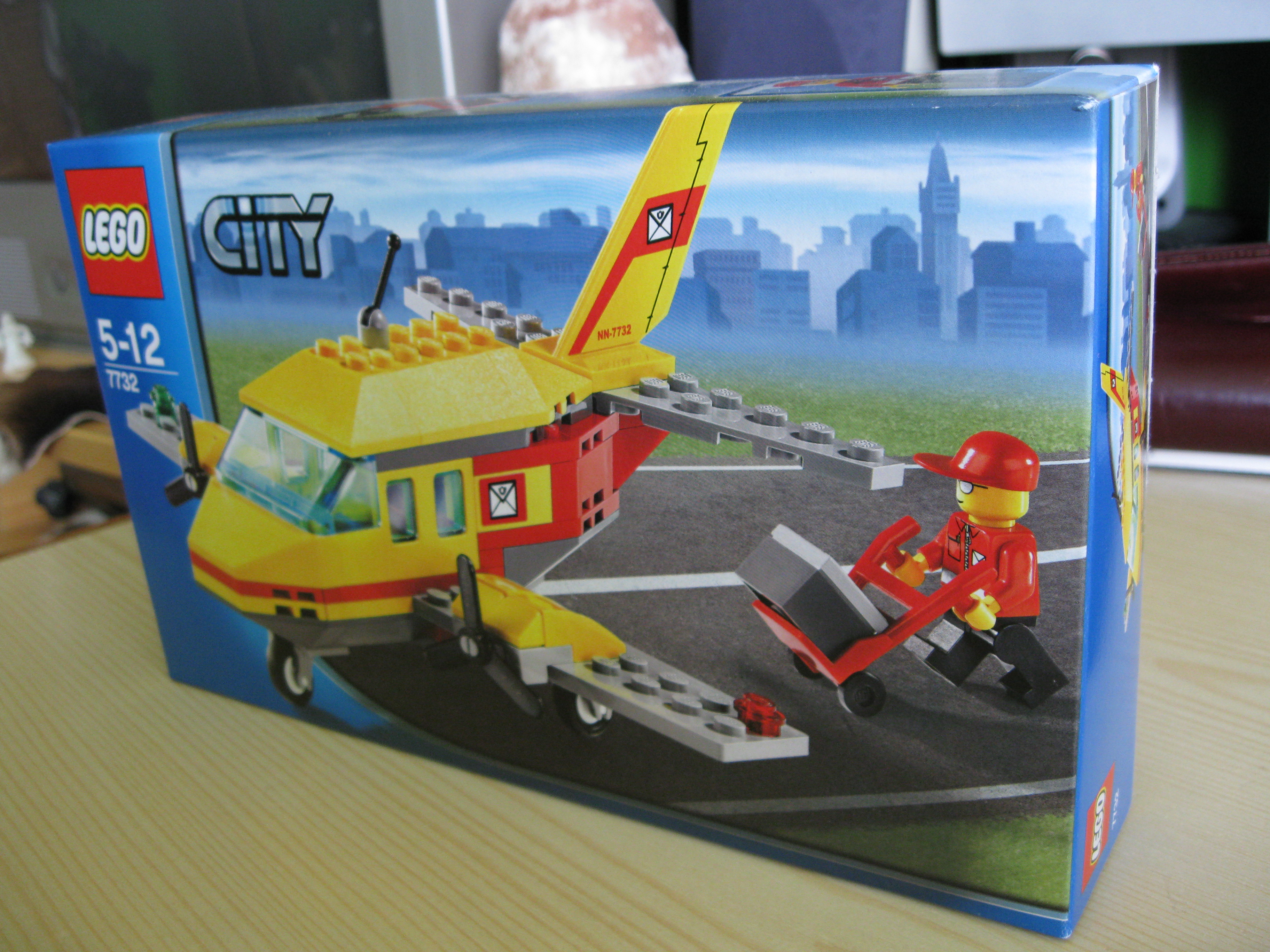 7732box2.jpg