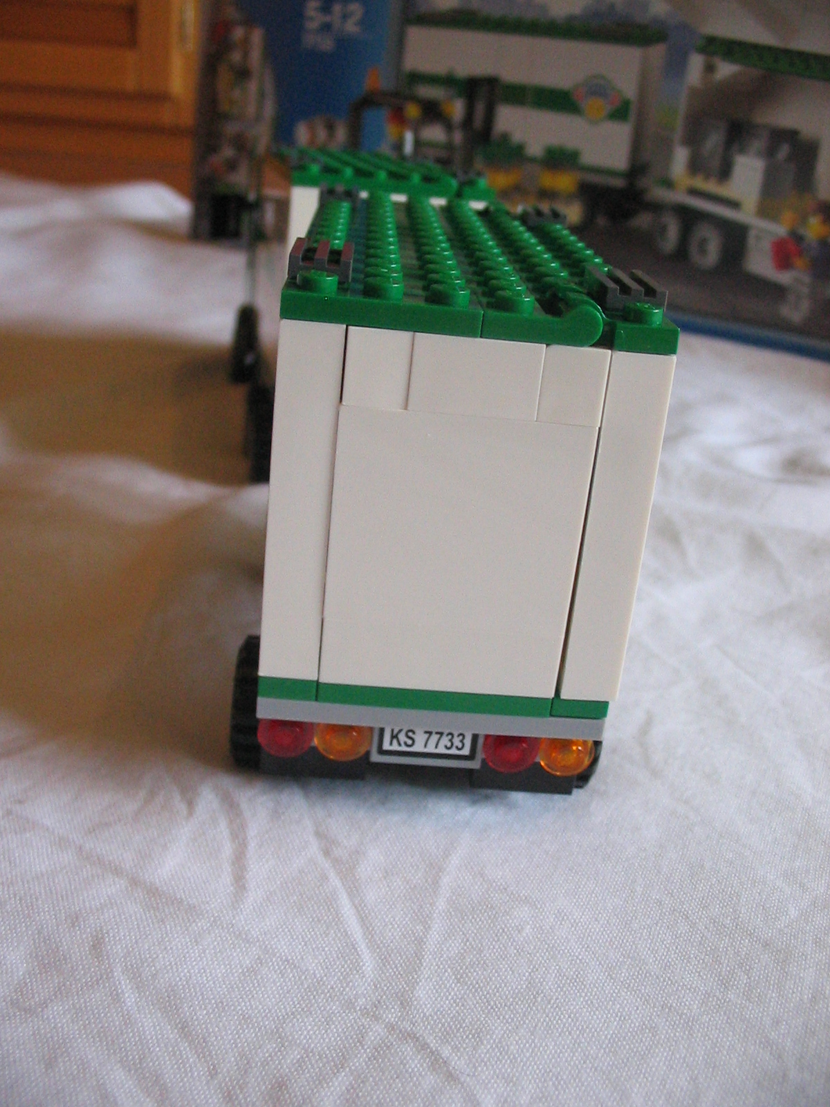 7733truckback.jpg