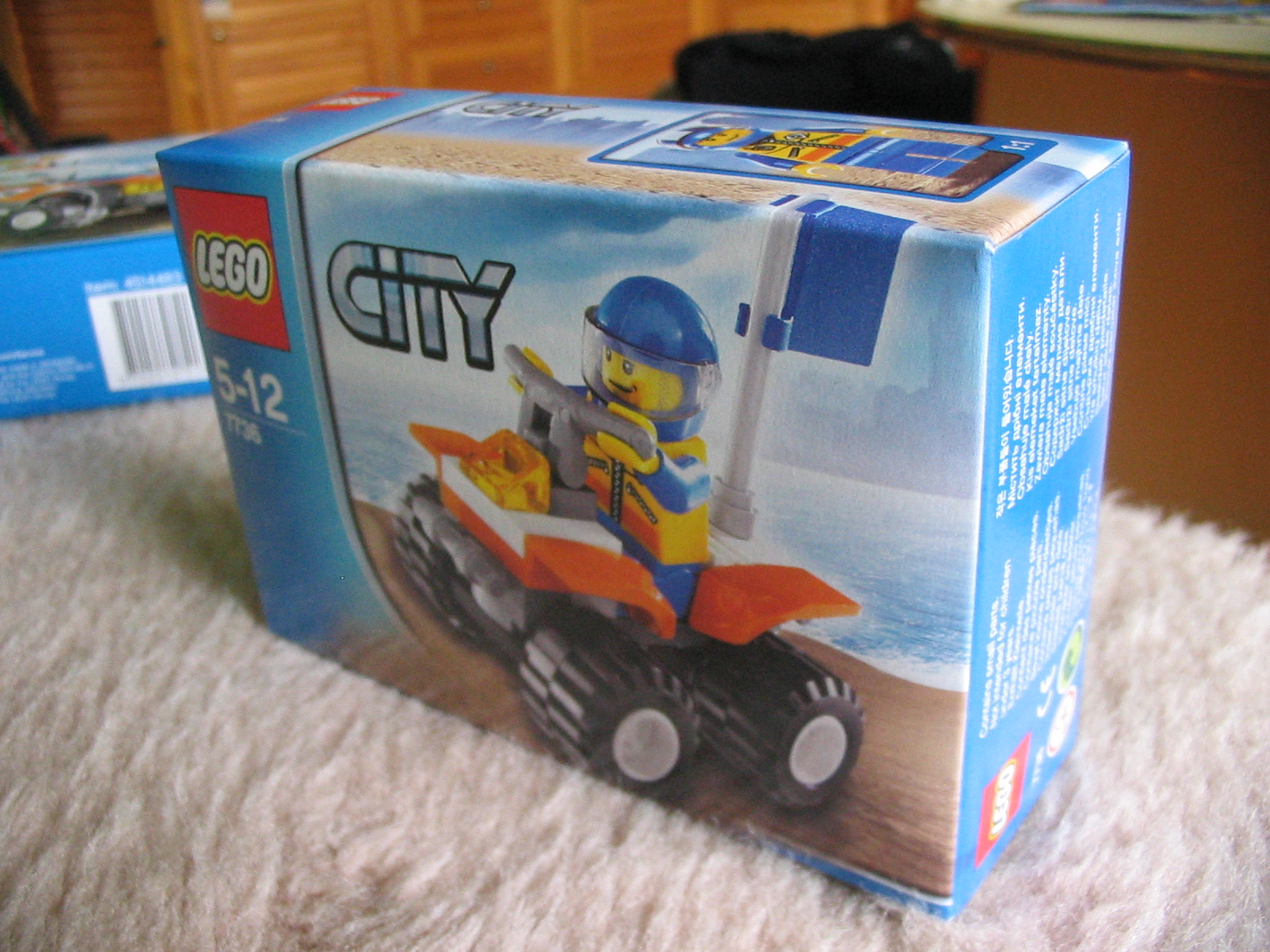7736box2.jpg