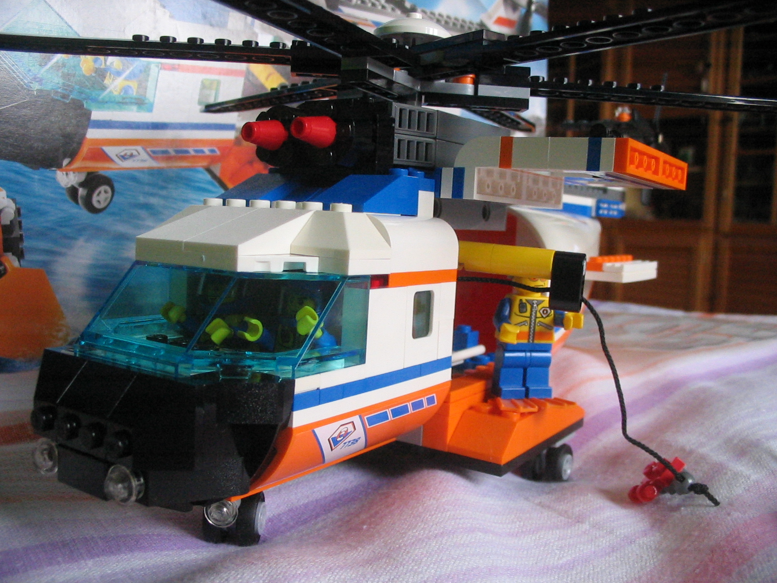 7738_helicopter_frontside.jpg