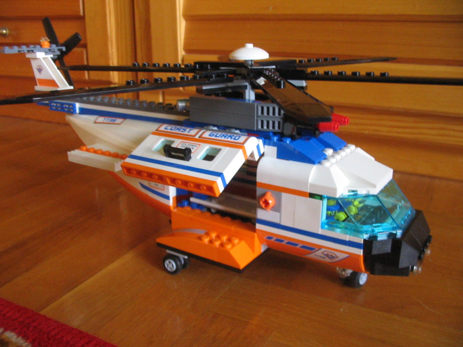 7738_helicopter_frontside7.jpg
