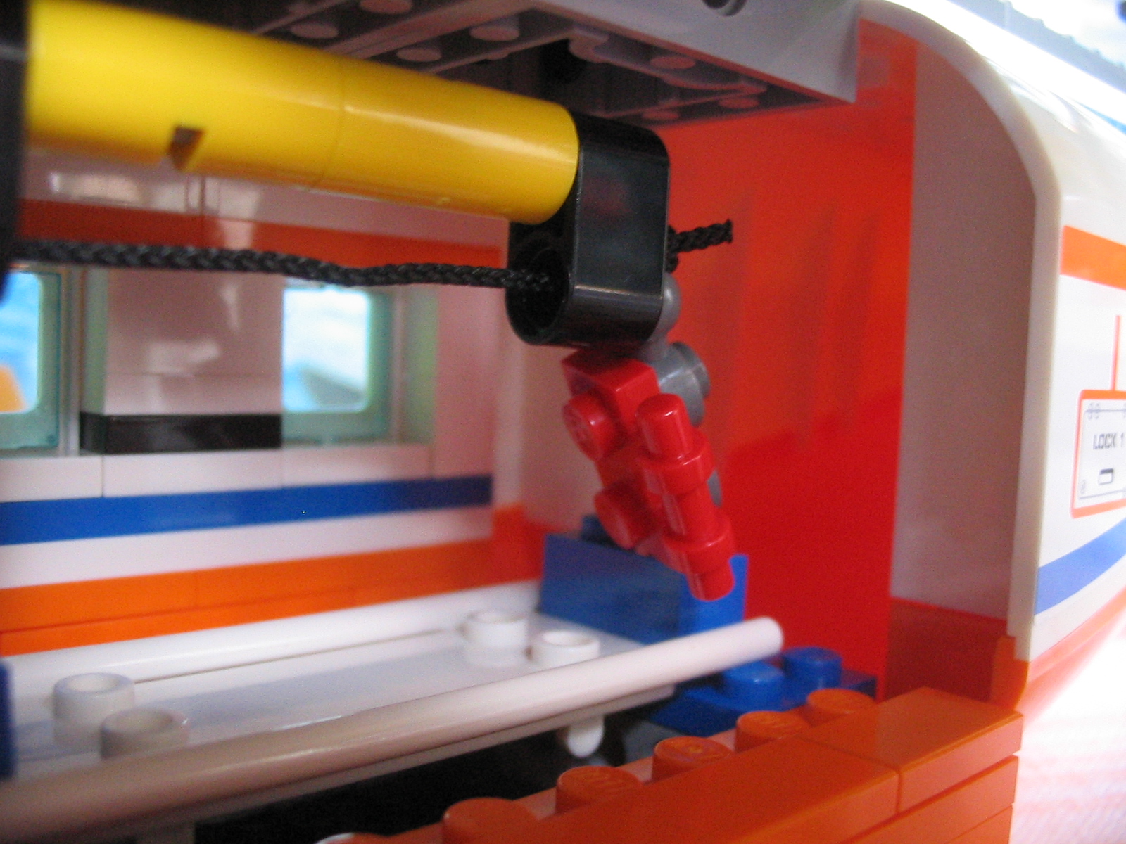 7738_helicopter_inside2.jpg