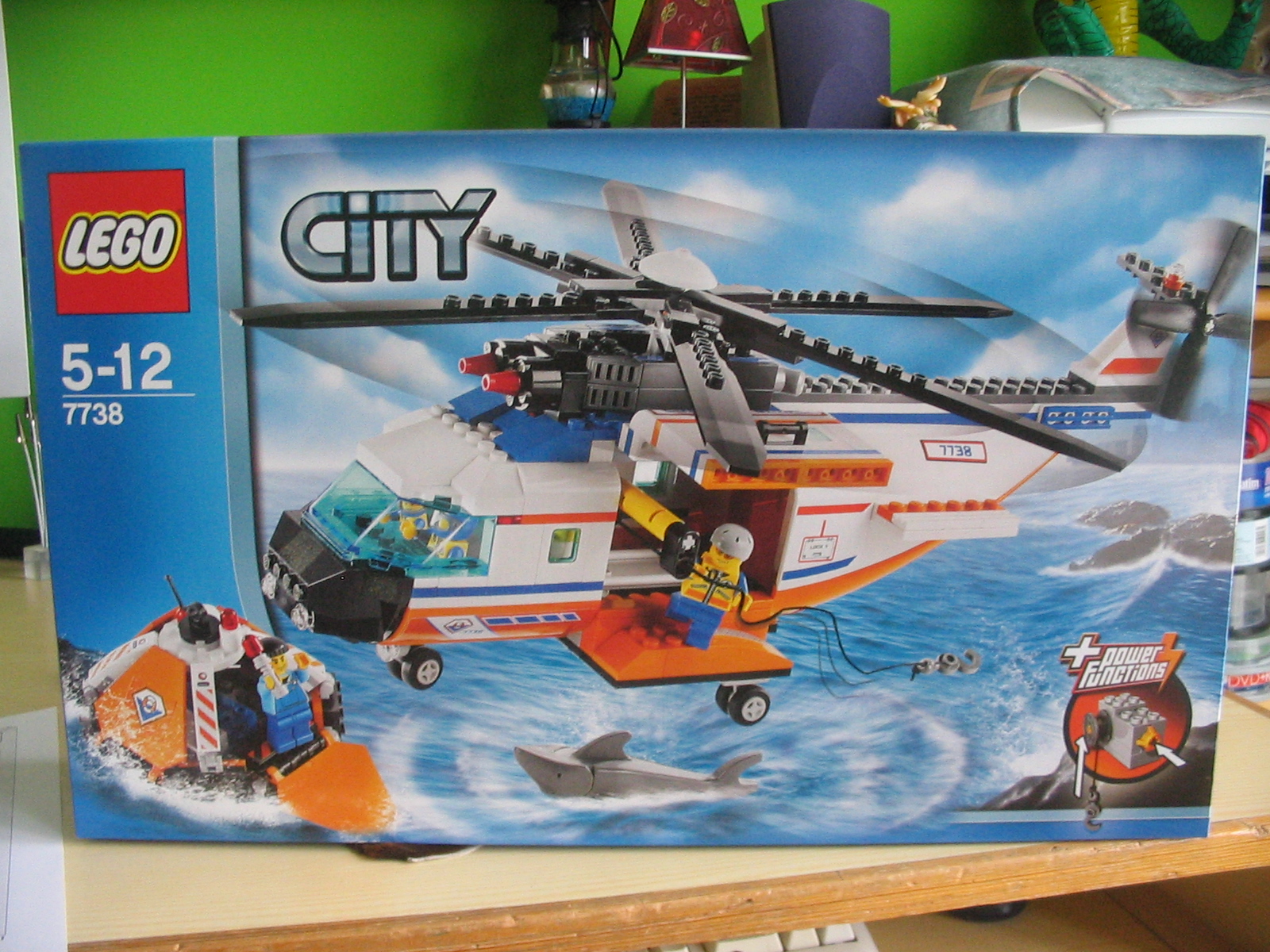 7738box2.jpg