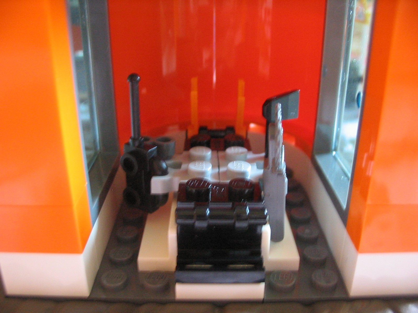 7739towerinside2.jpg