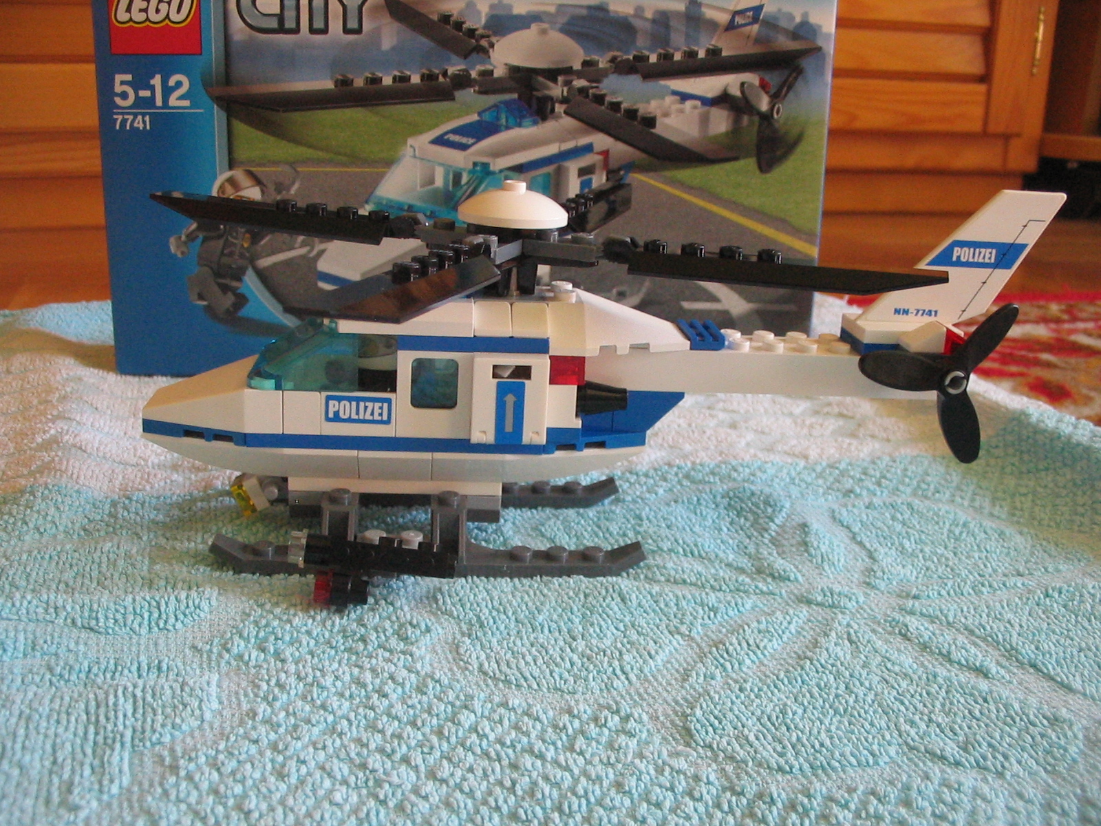 7741left.jpg