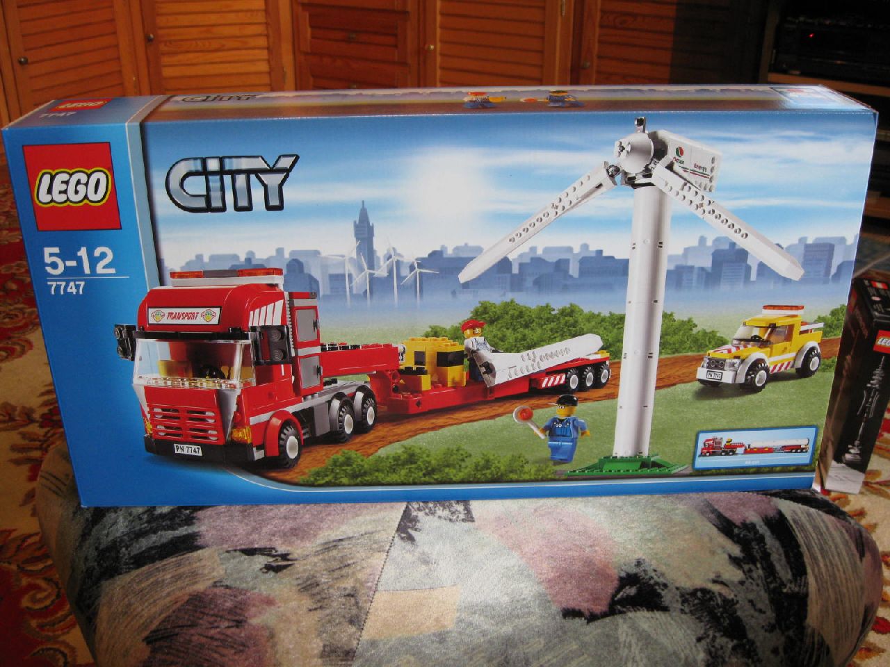 7747box.jpg