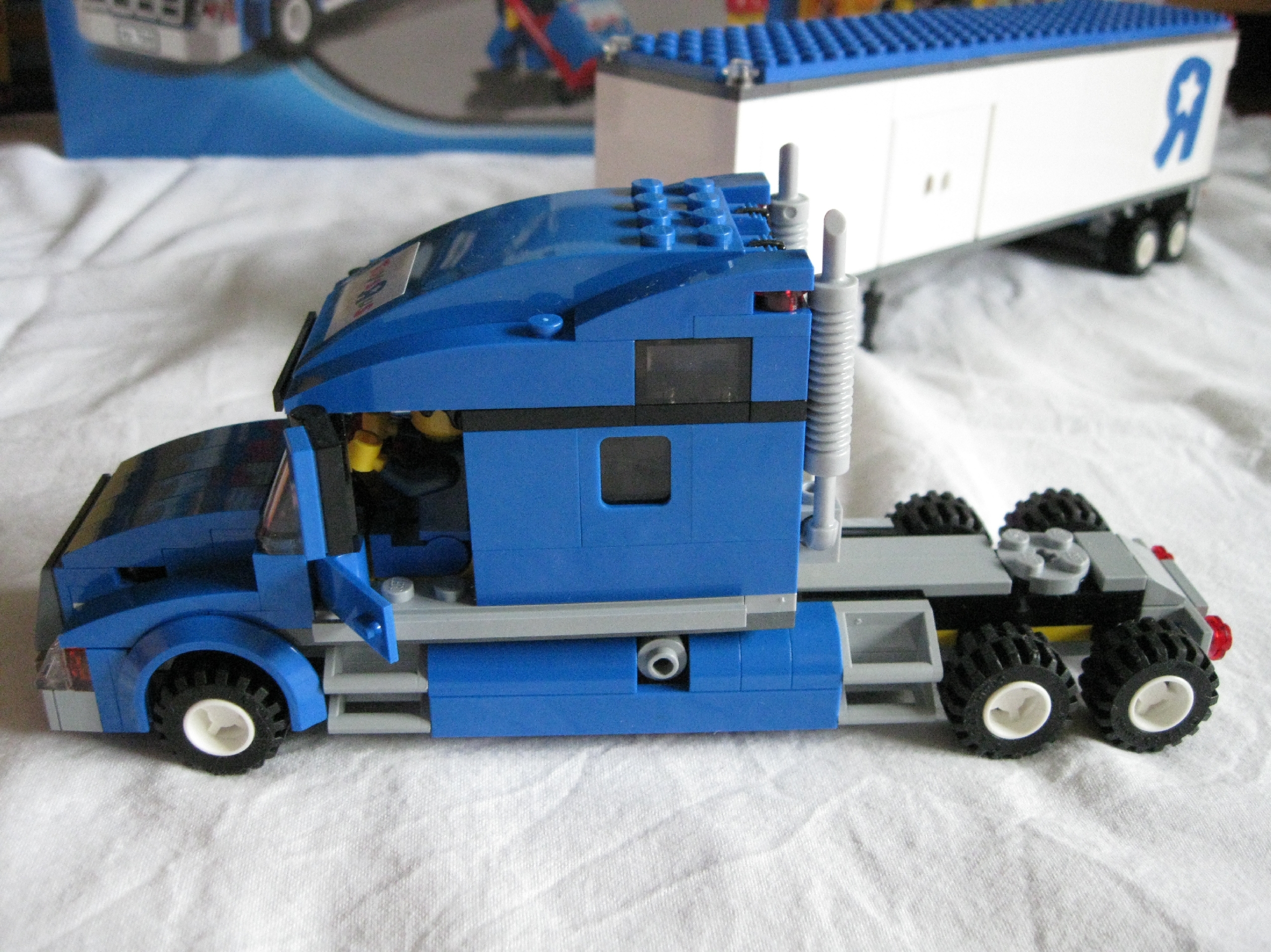 7848truckleft.jpg
