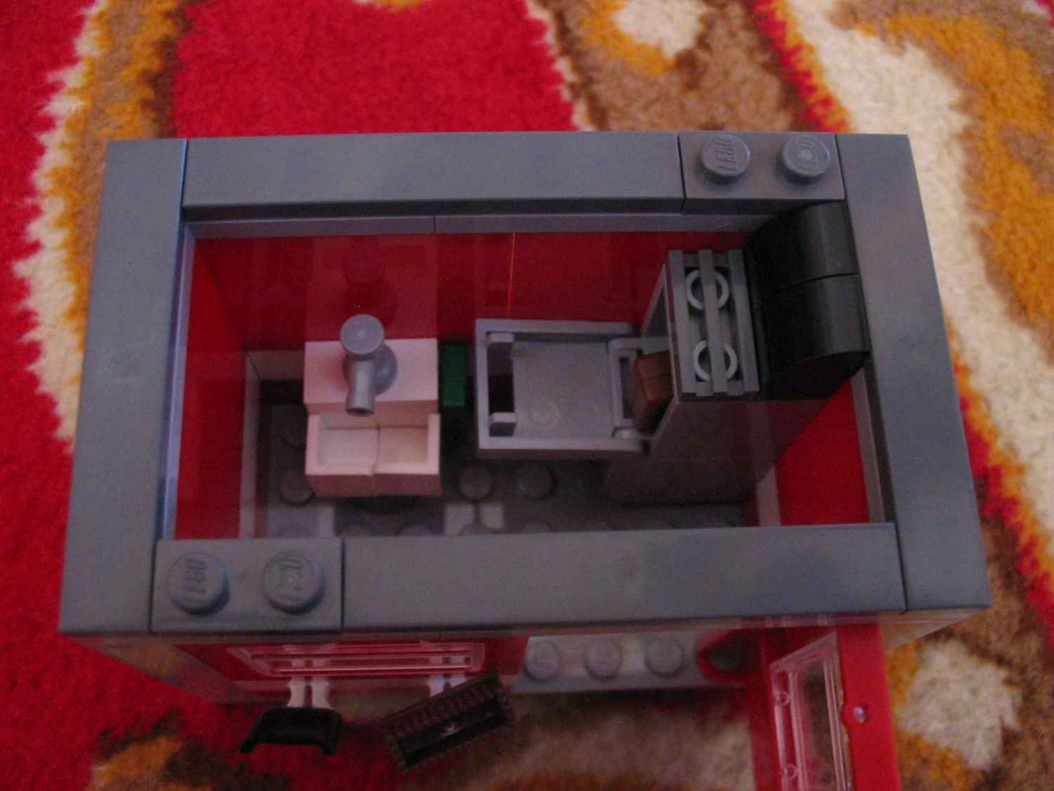 7905container3.jpg