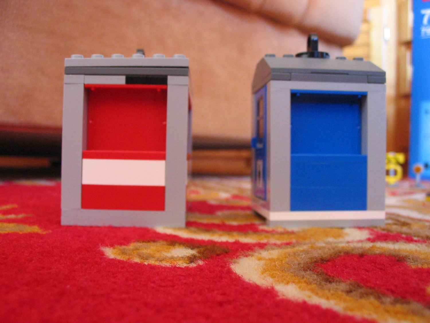 7905containers2.jpg