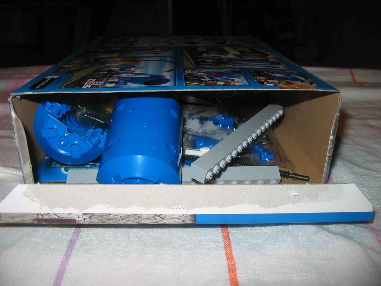 7990a.jpg