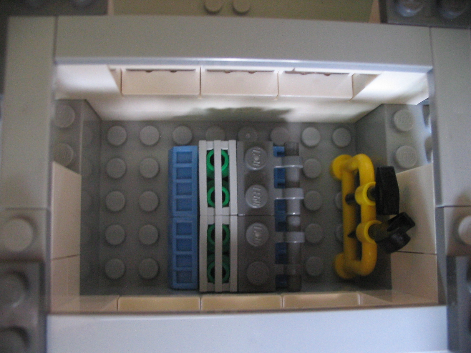 7994shipclosemotor.jpg