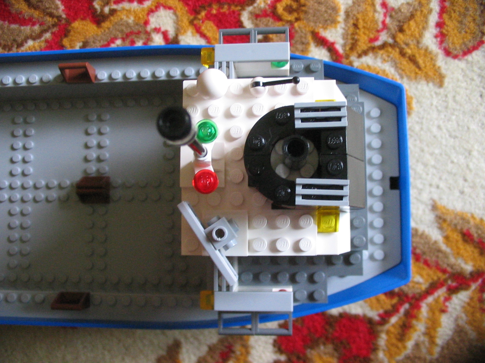 7994shipclosetop.jpg