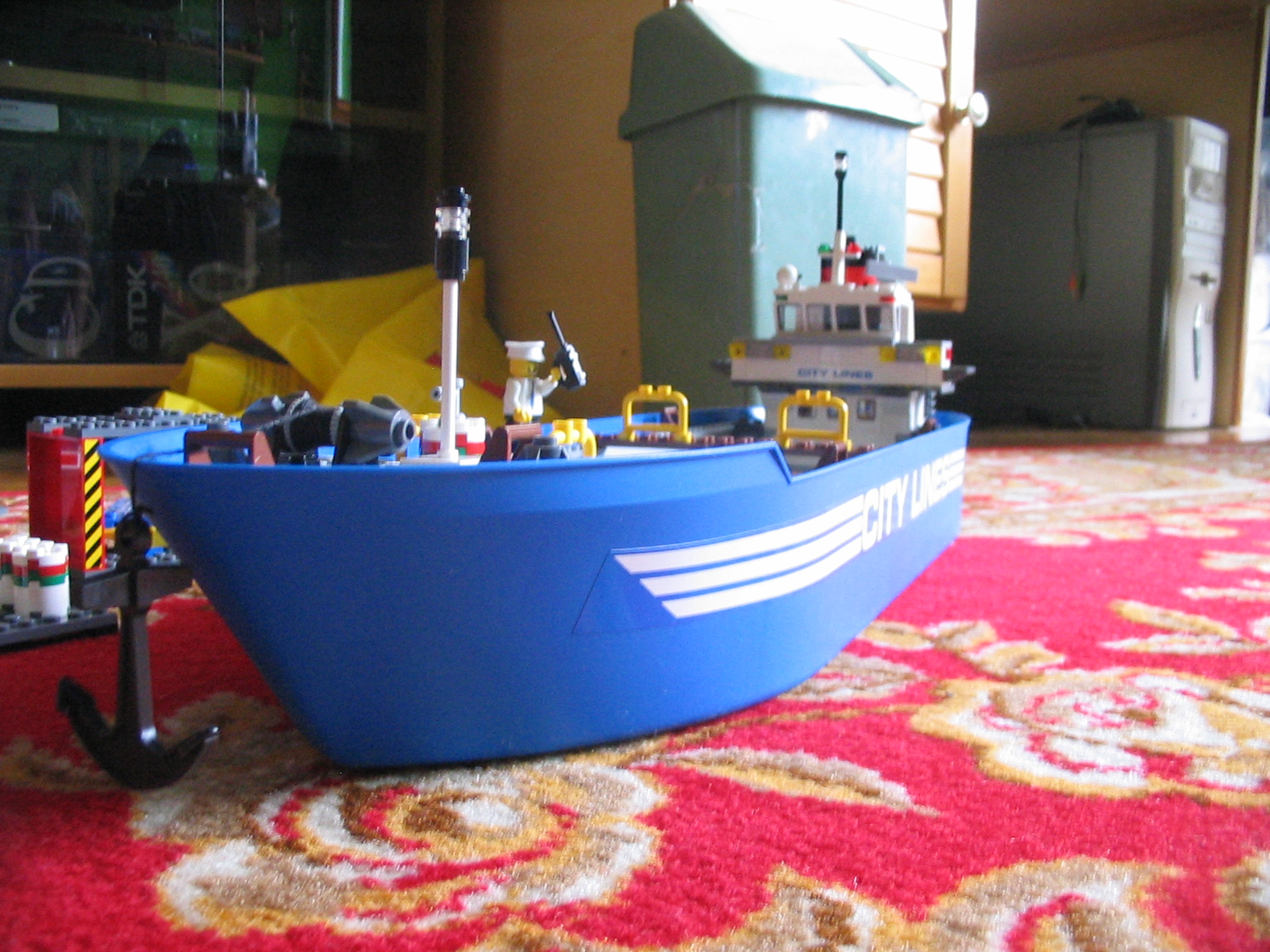 7994shipfrotnside.jpg