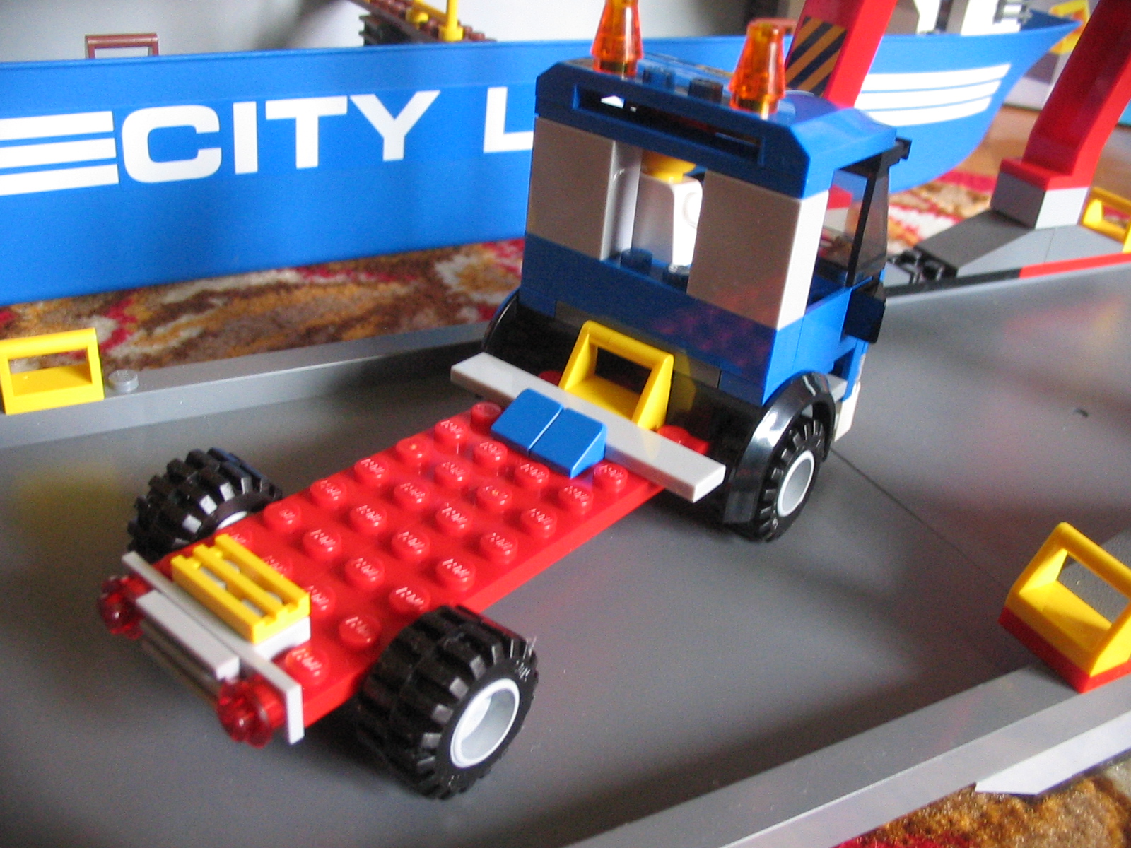 7994truckbackside.jpg