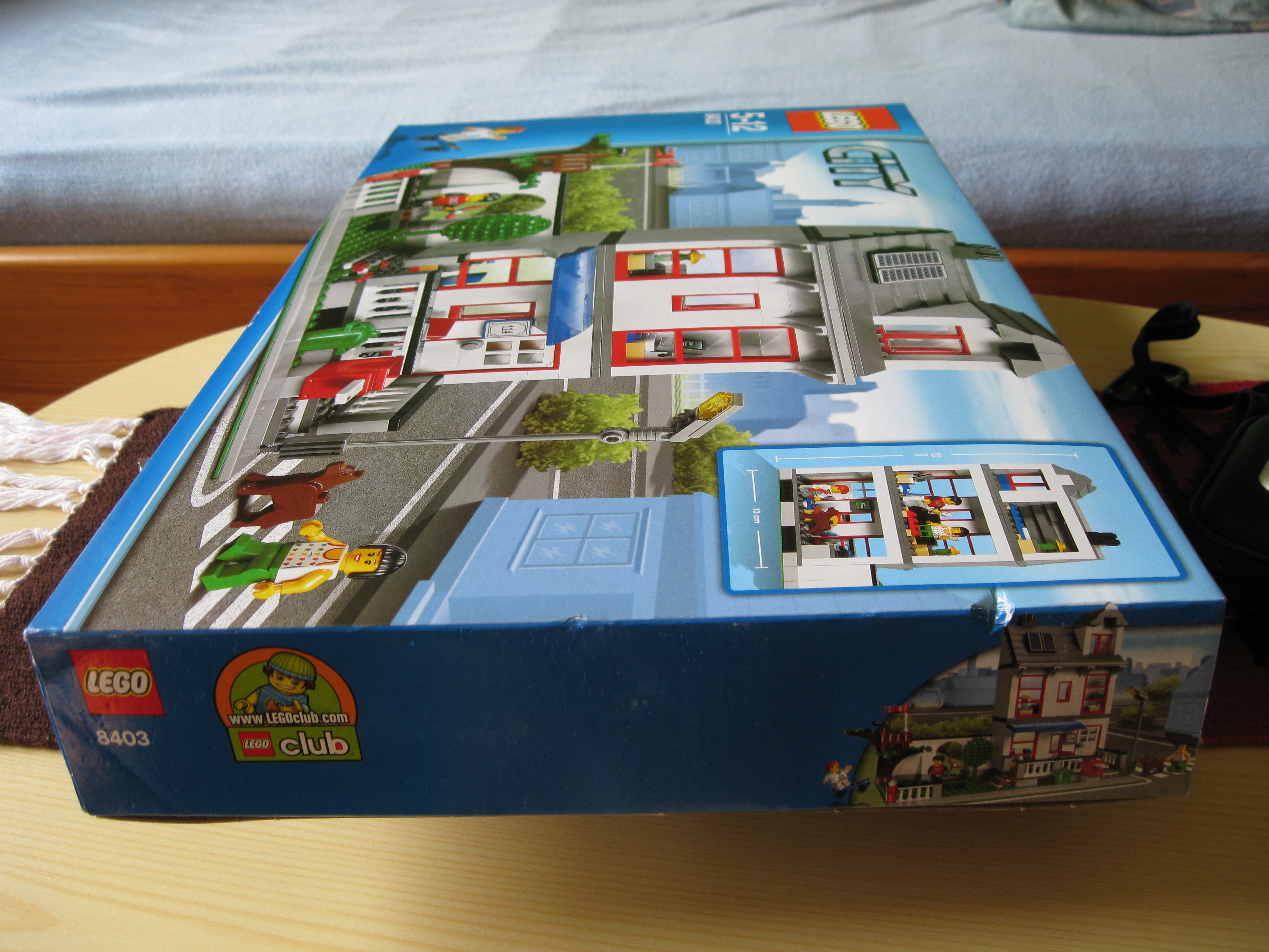 8403box7.jpg