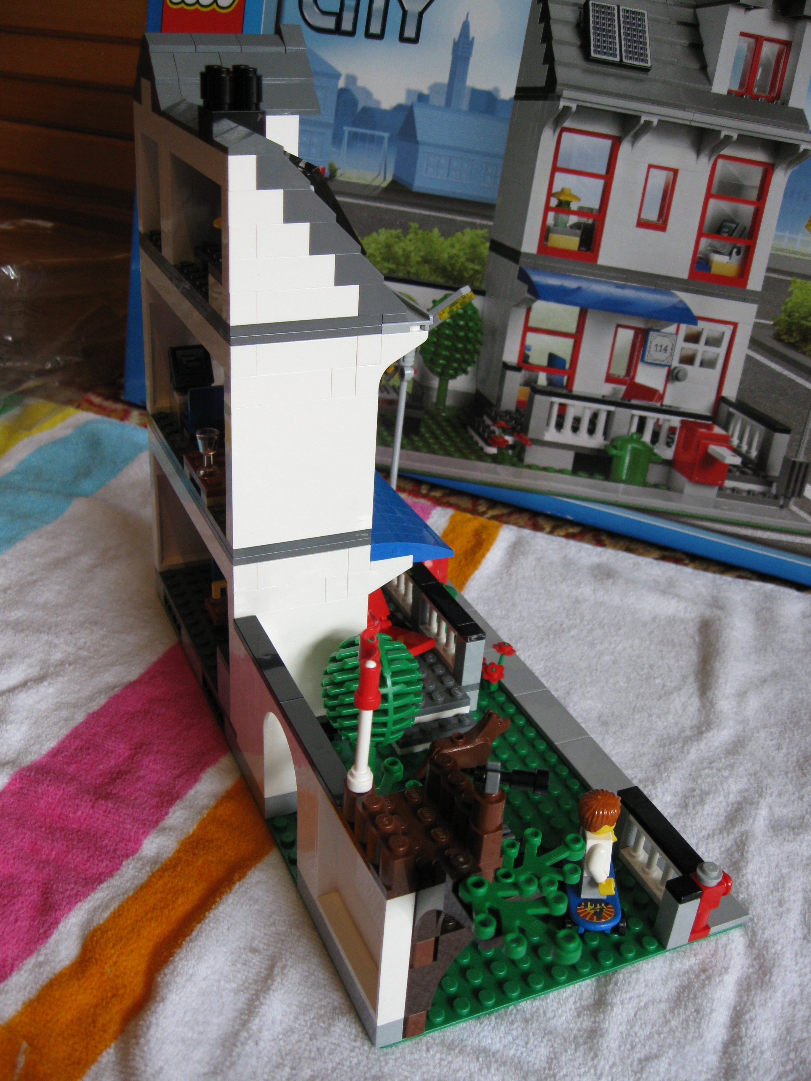 8403side7.jpg