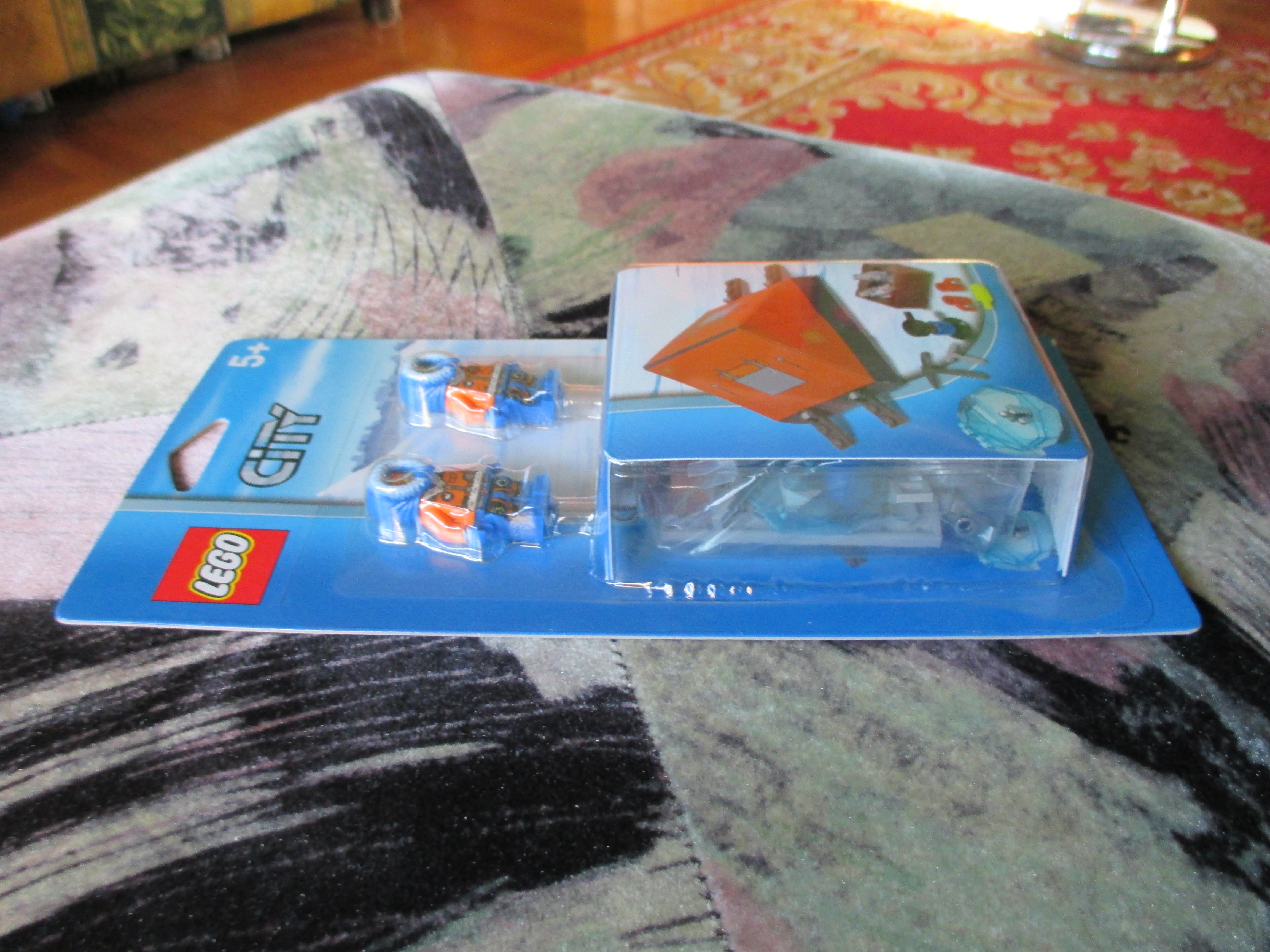 850932box7.jpg