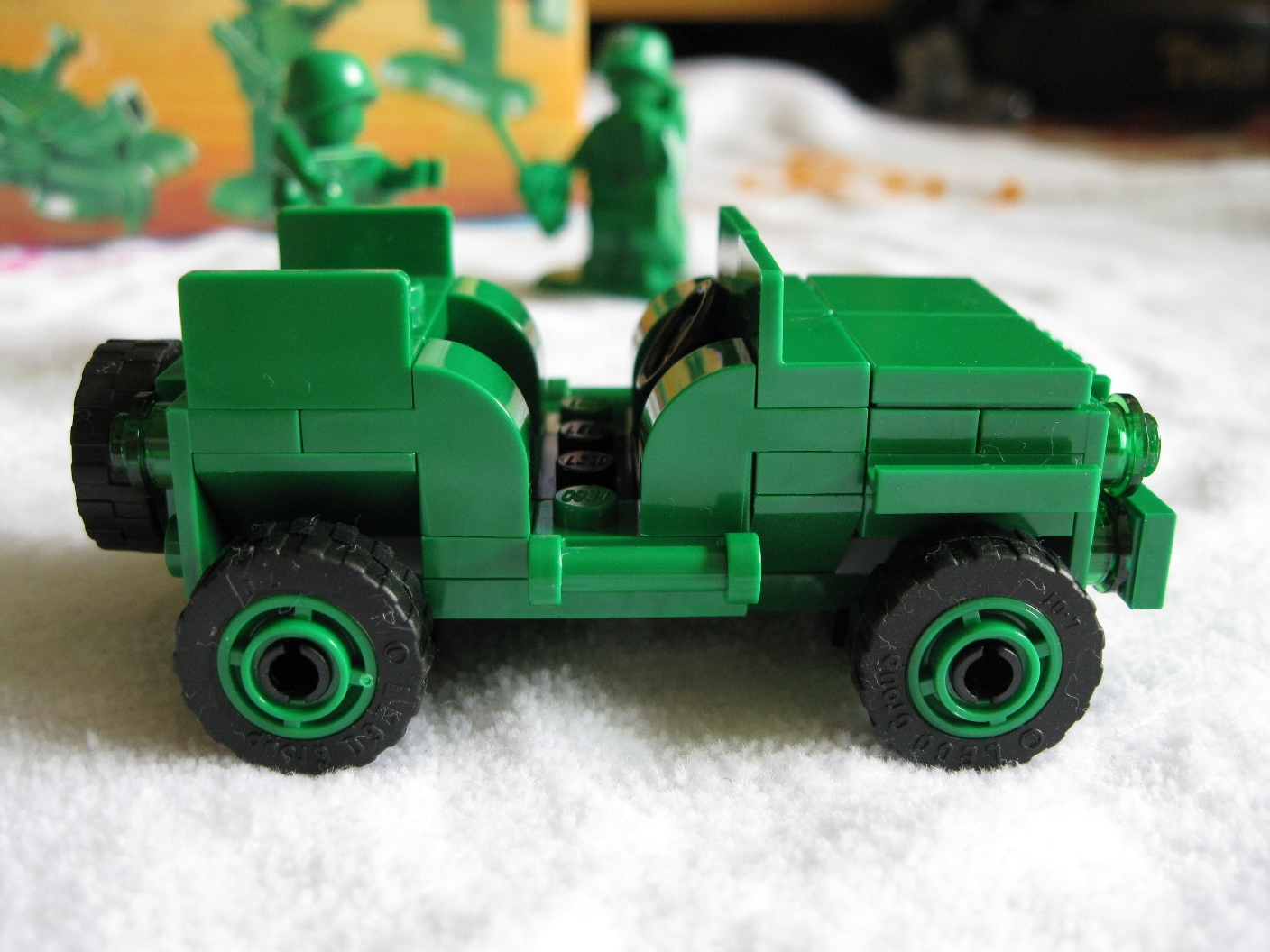 7595jeepright.jpg