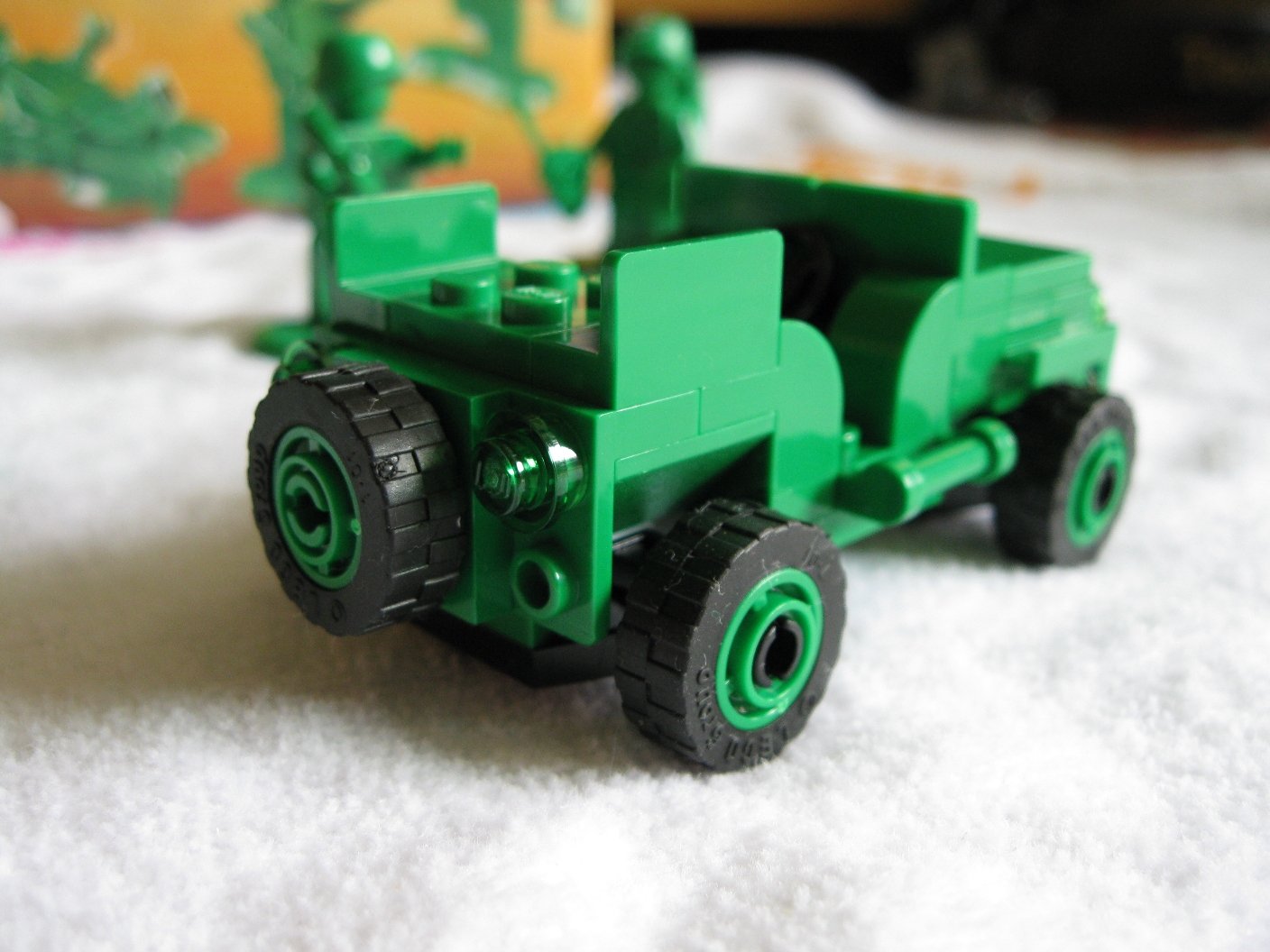 7595jeepside3.jpg