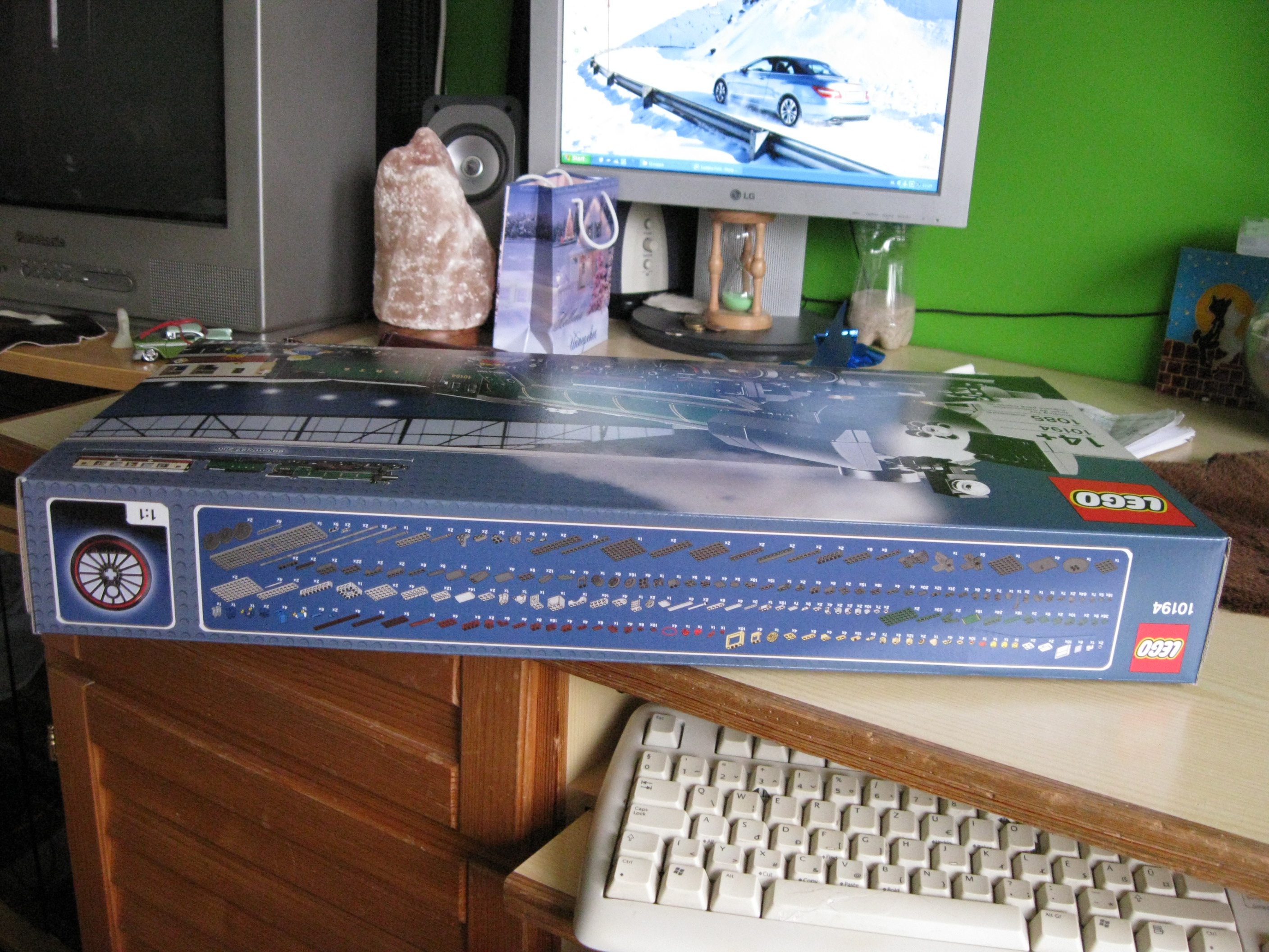 10194box9.jpg