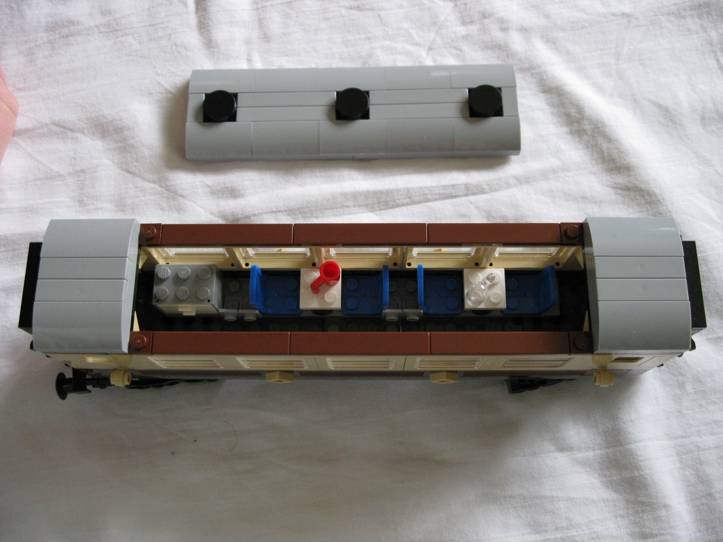 10194waggon2inside.jpg