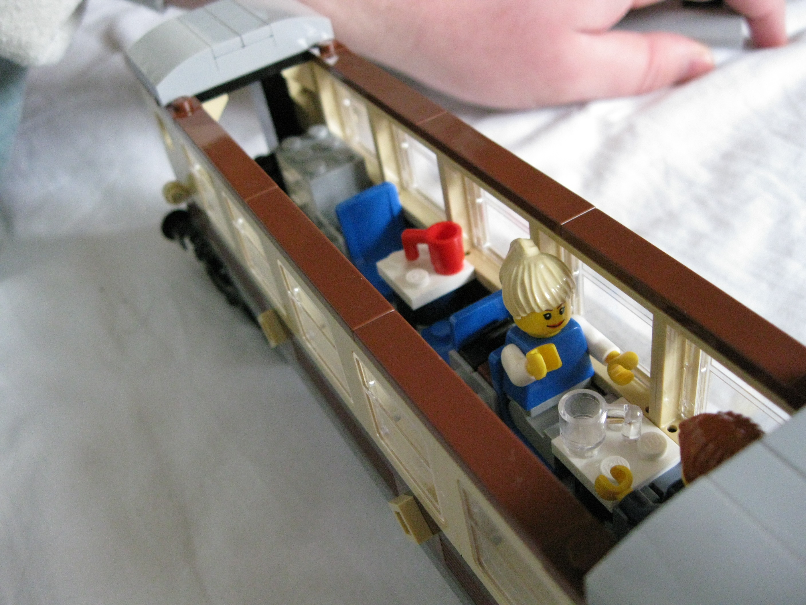 10194waggon2inside5.jpg