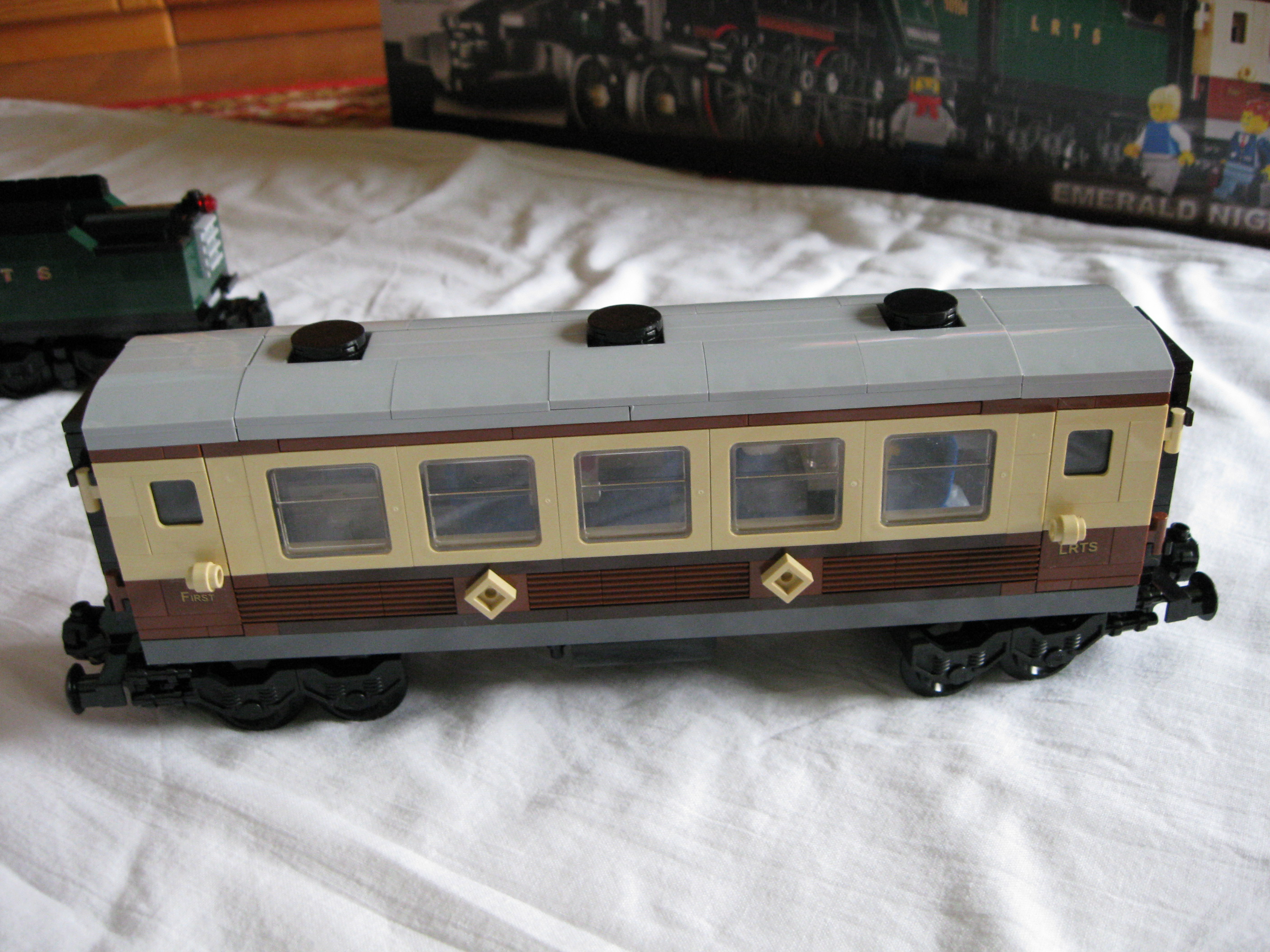 10194waggon2left.jpg