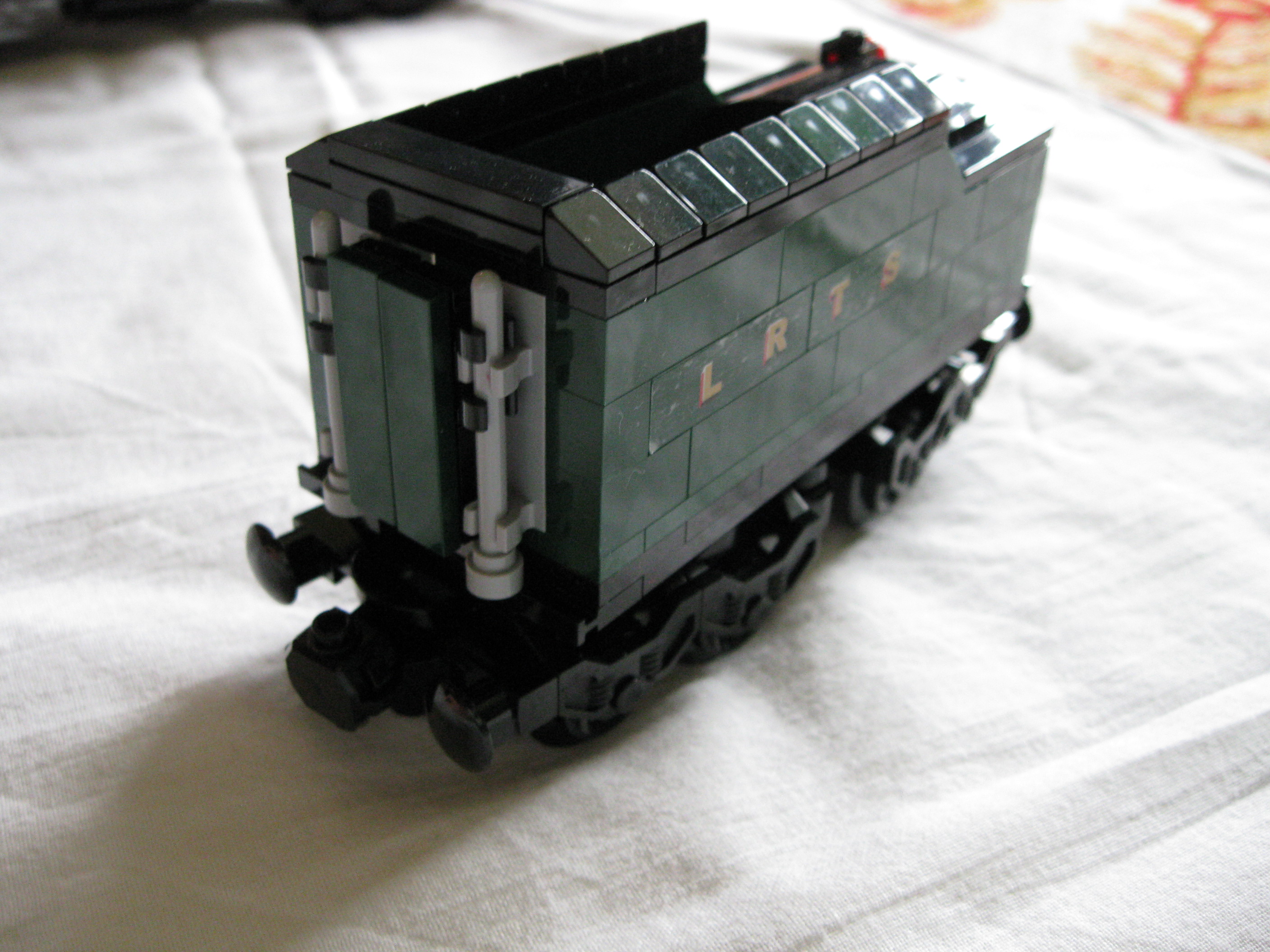 10194waggonside.jpg