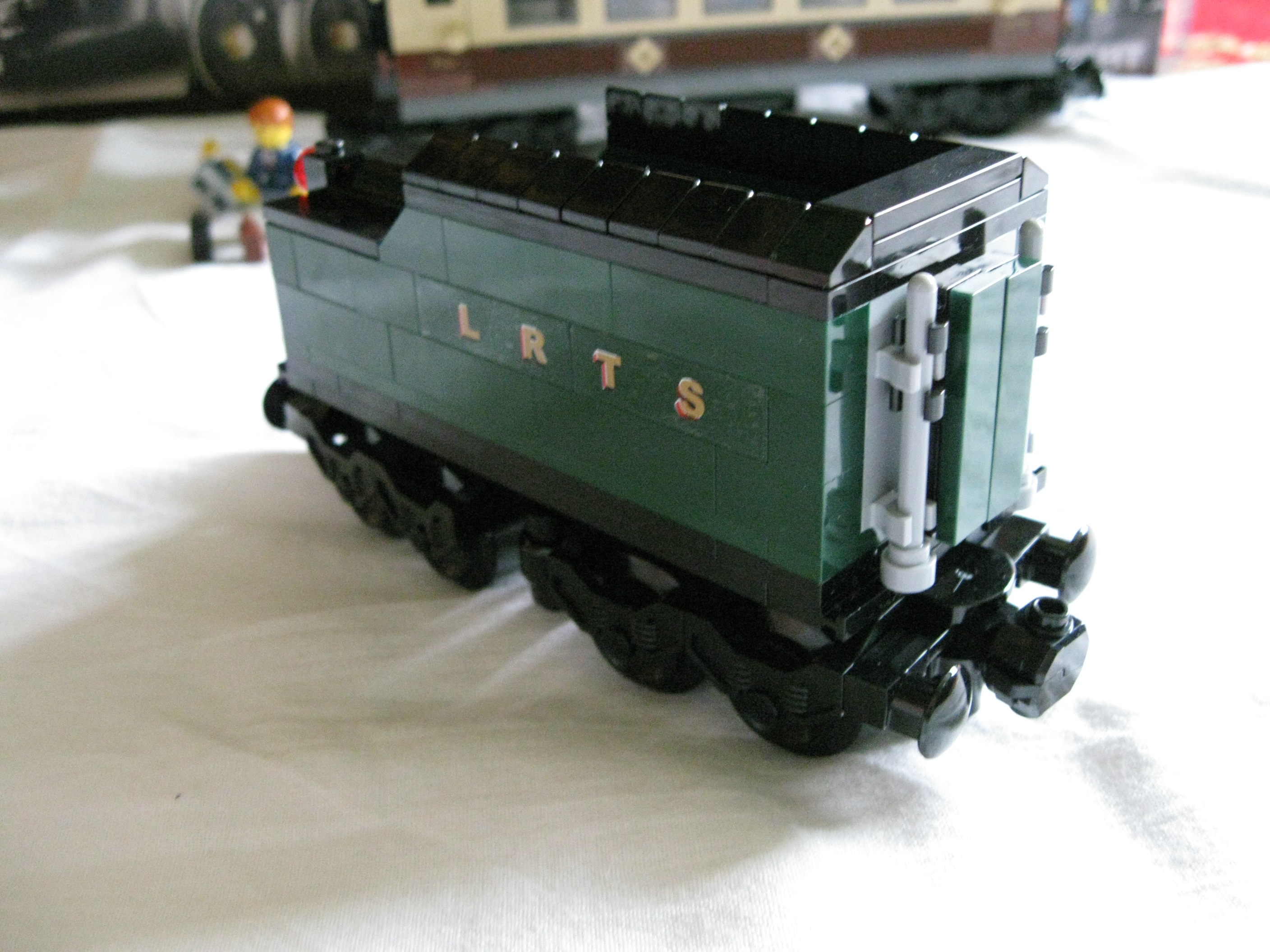 10194waggonside4.jpg