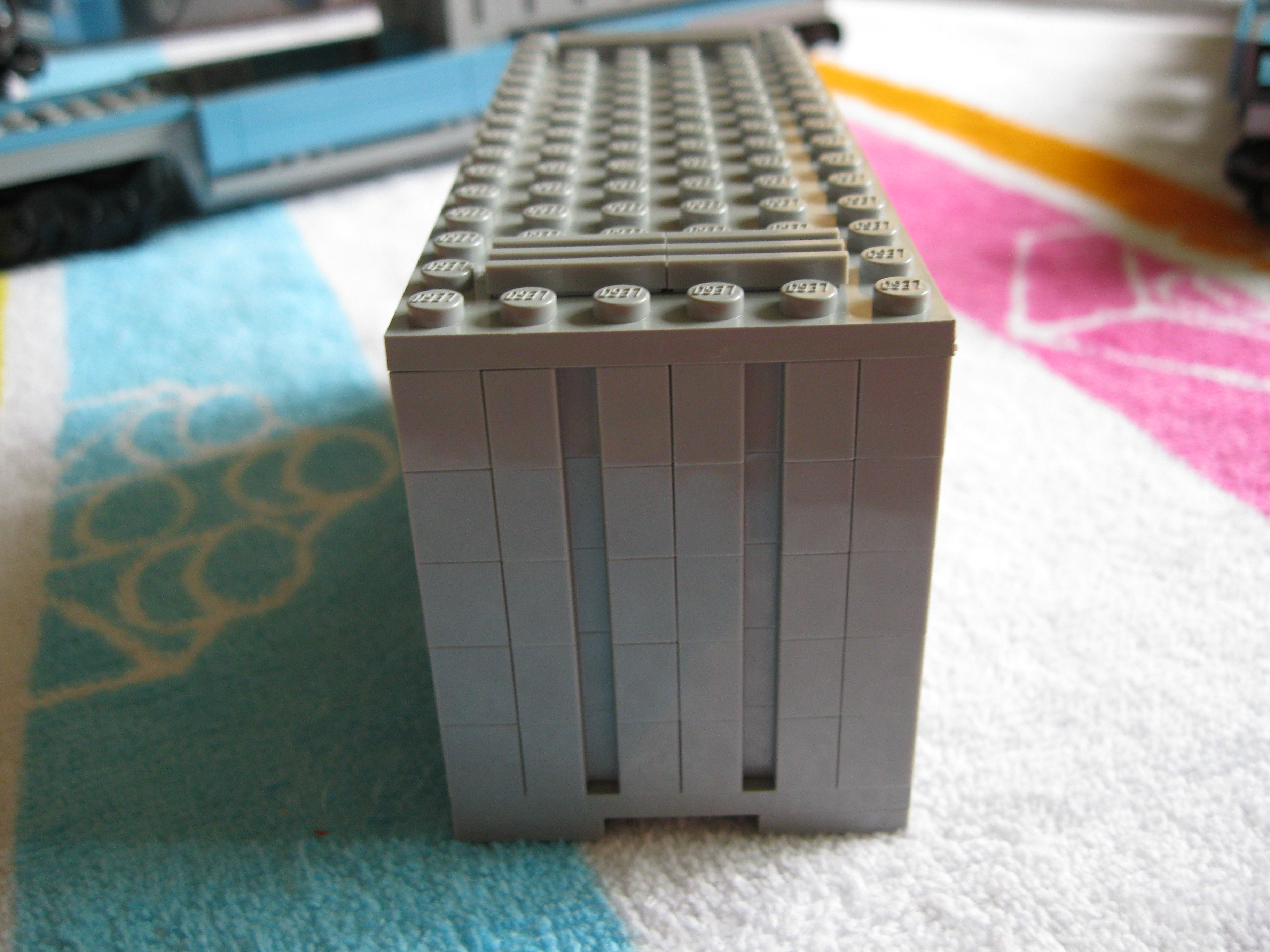 10219containerfront.jpg