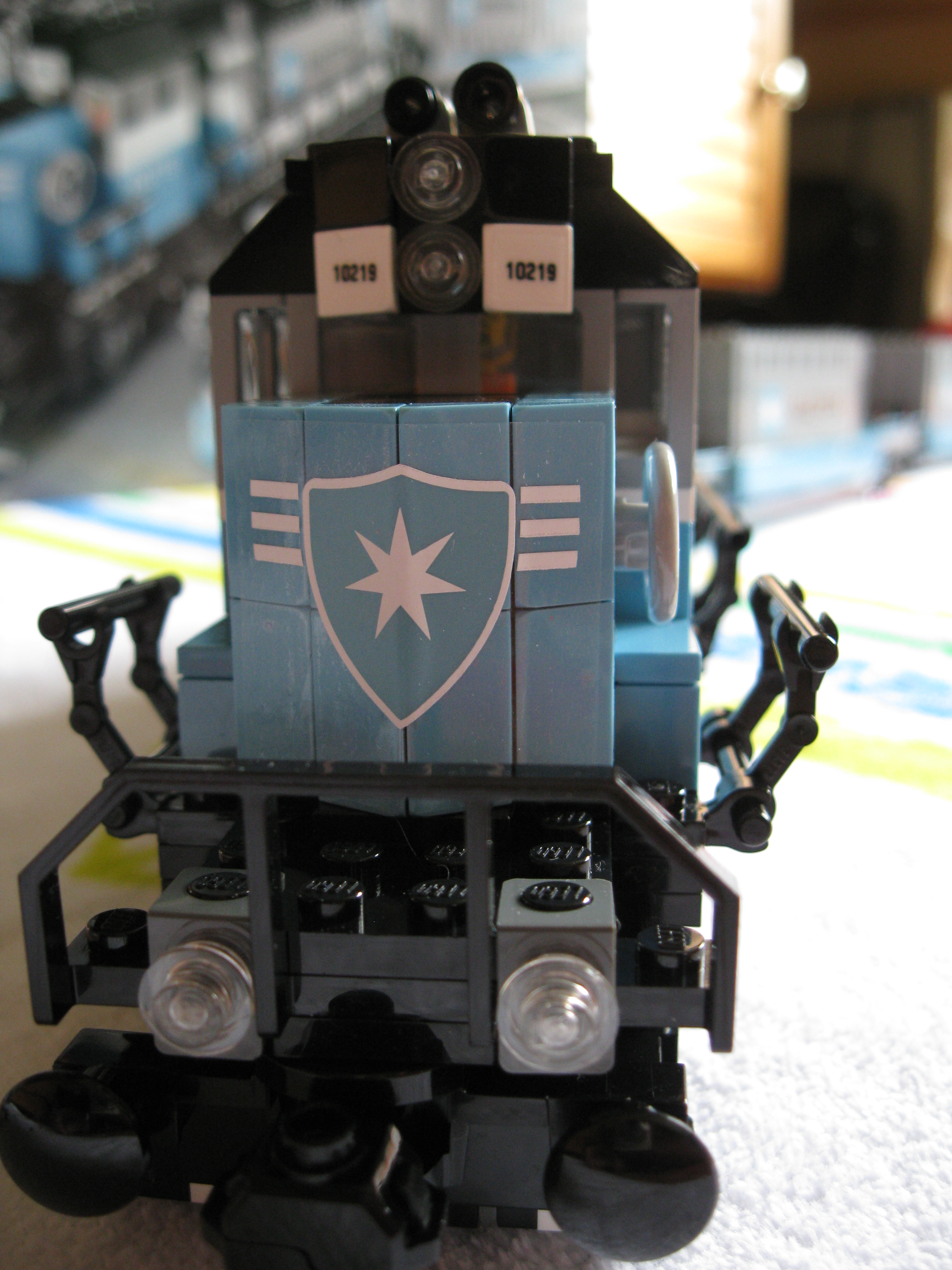 10219trainfront.jpg
