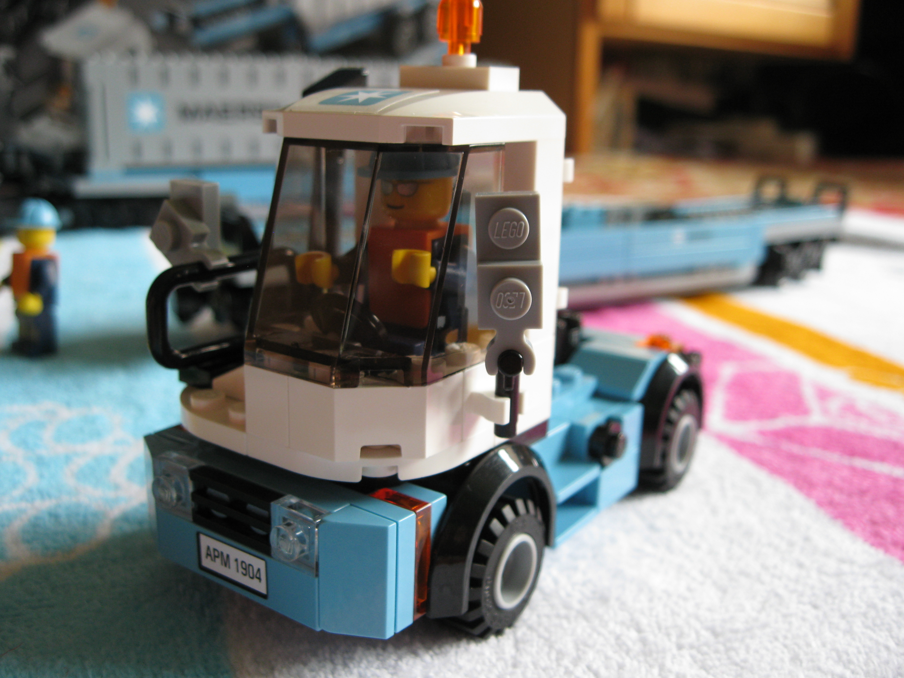 10219truck.jpg