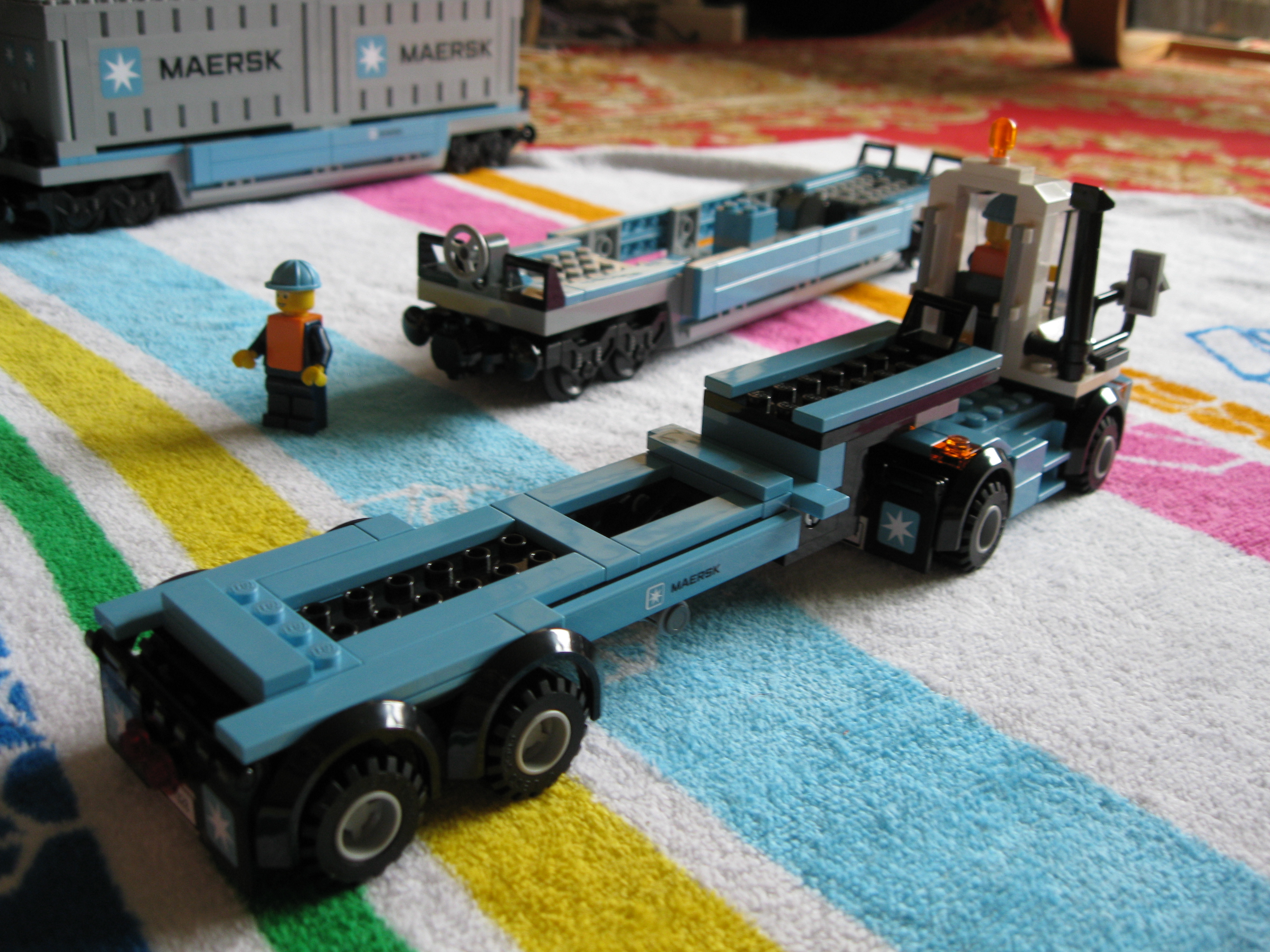 10219truckwithtrailer3.jpg