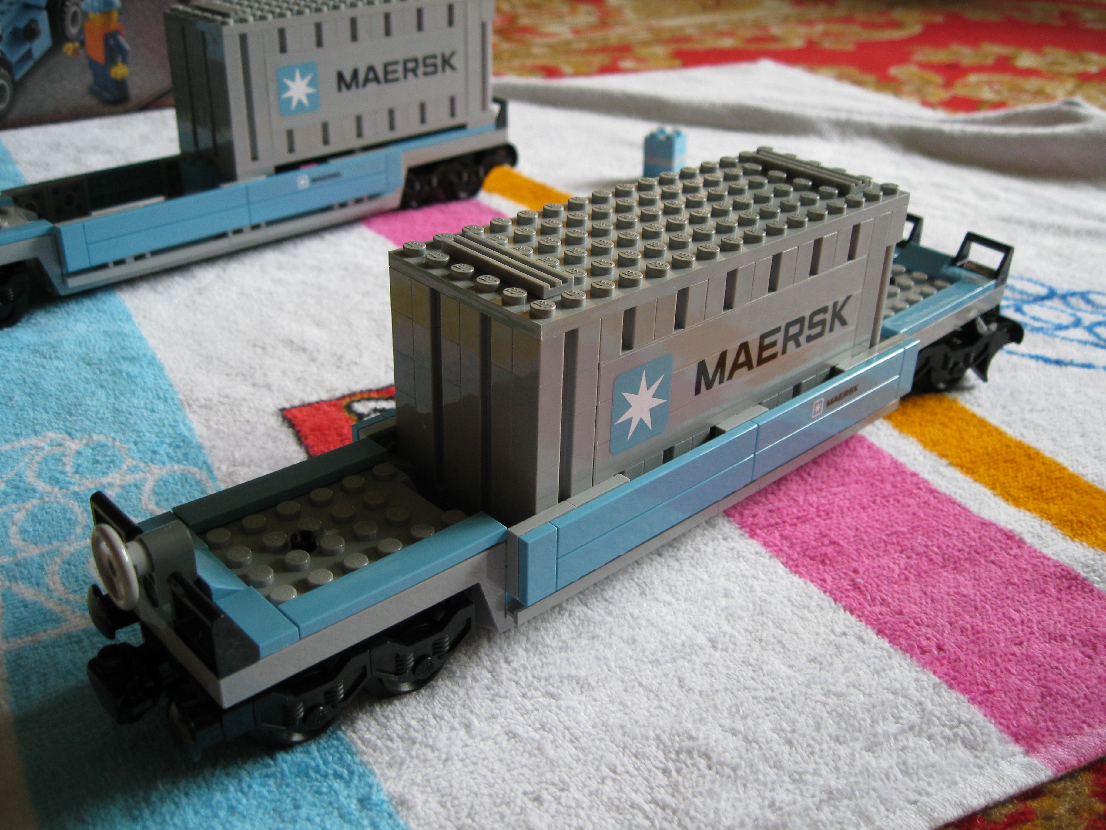 10219wagonwithcontainer.jpg