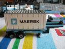 10219trailerwithcontainerright.jpg