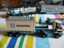 10219truckwithtrailerandcontainerright.jpg
